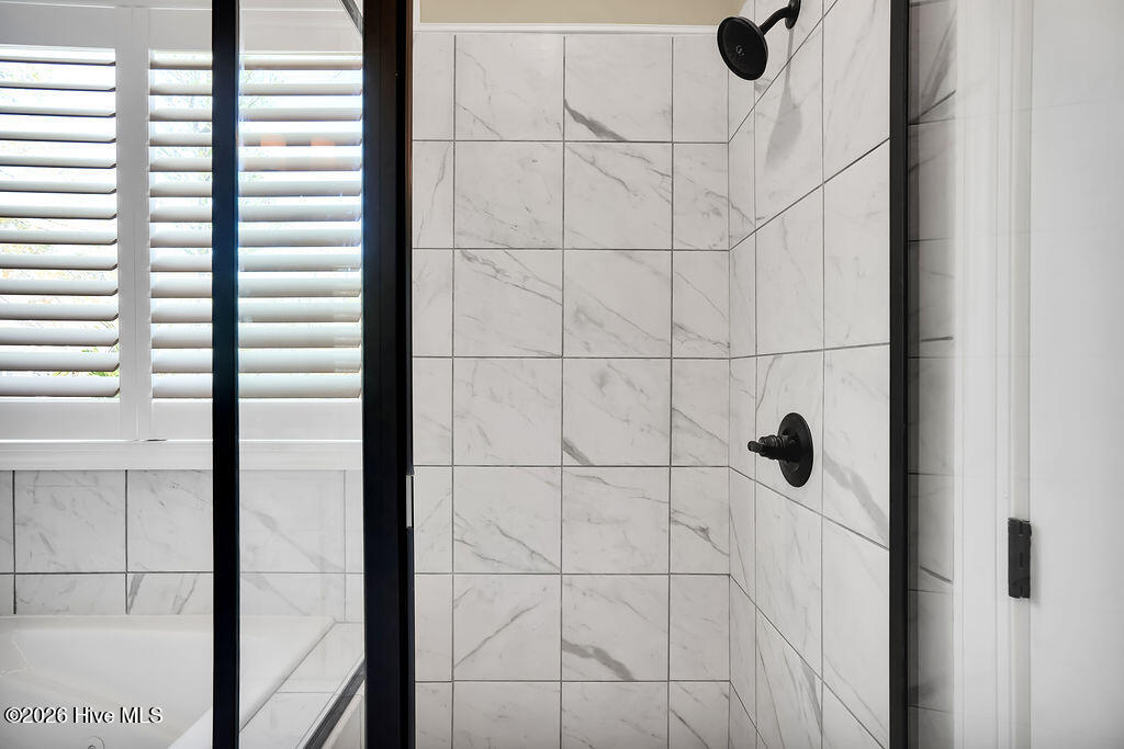 100529552 | Photo 22