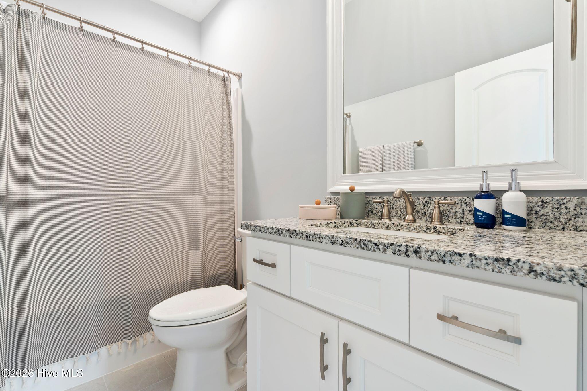 100551668 | Photo 71