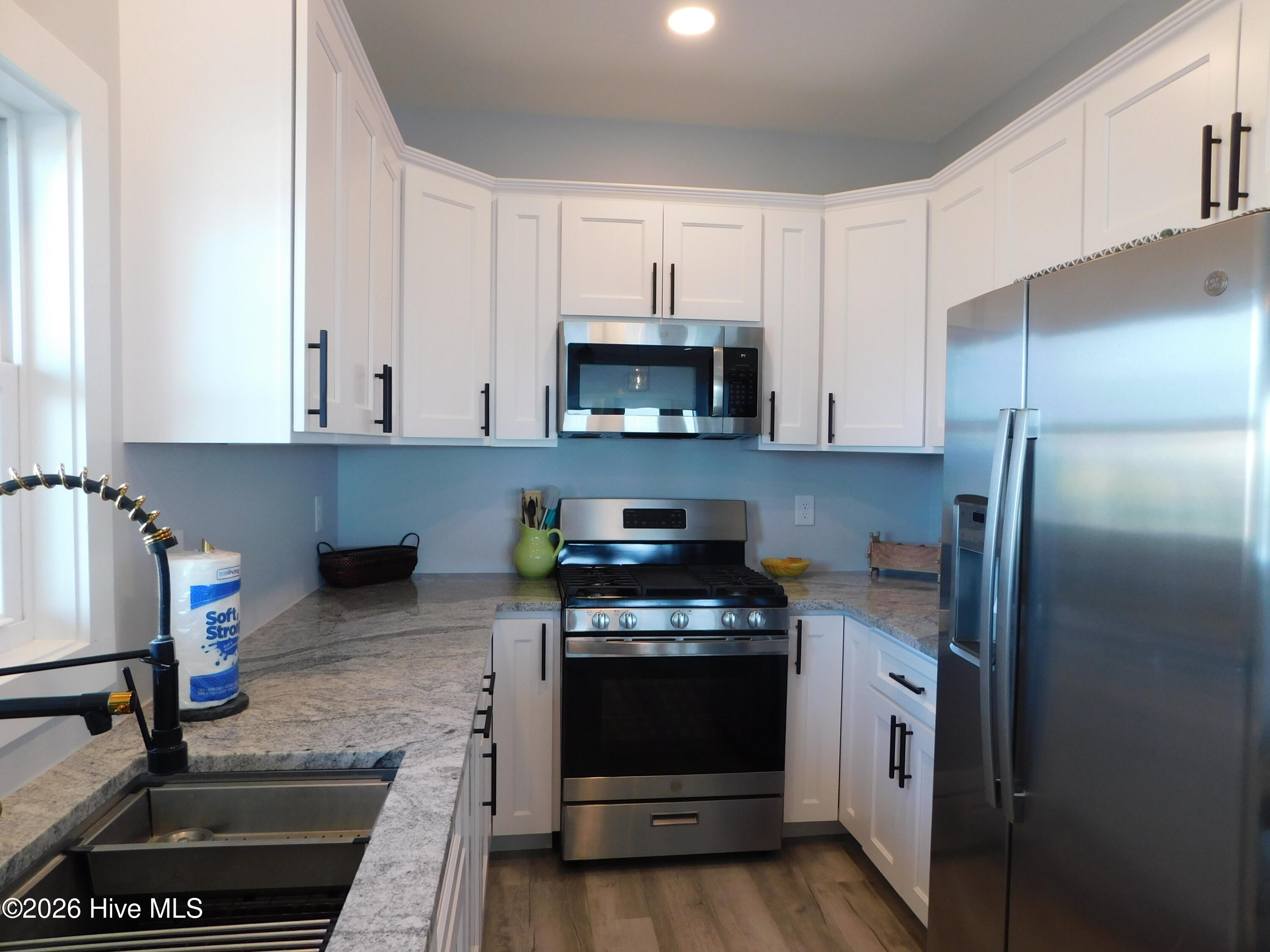 142 S Ferry Dock Road B,Harkers Island
