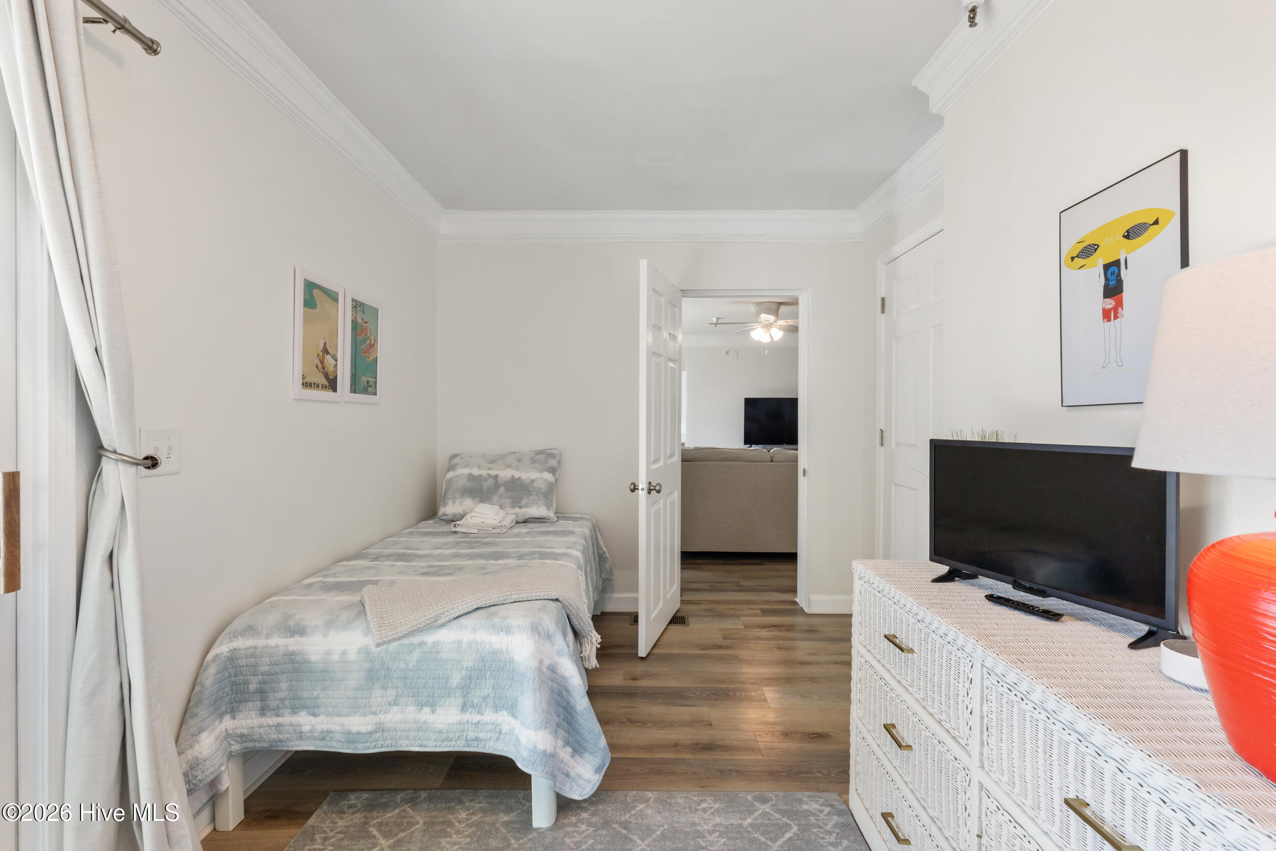 100565367 | Photo 29