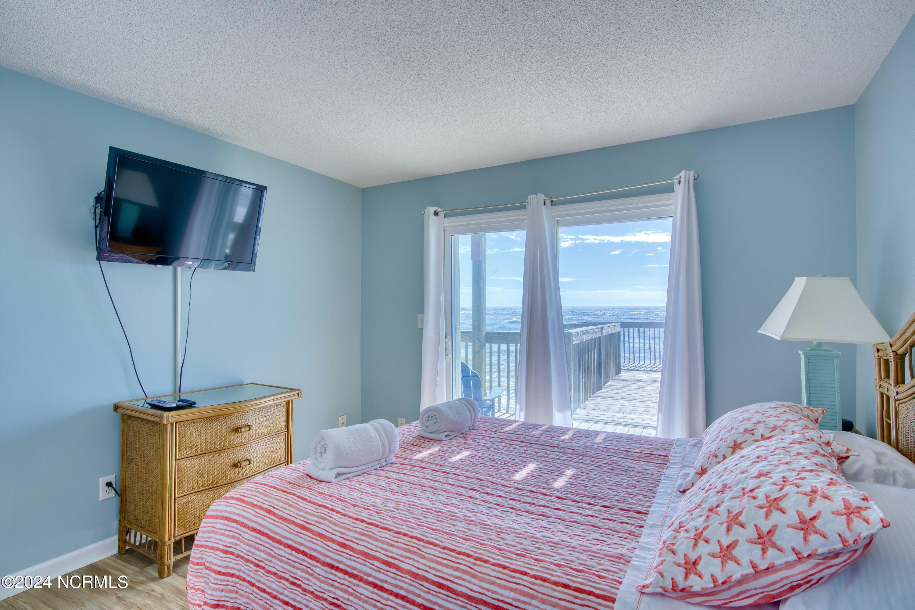 100552498 | Photo 32