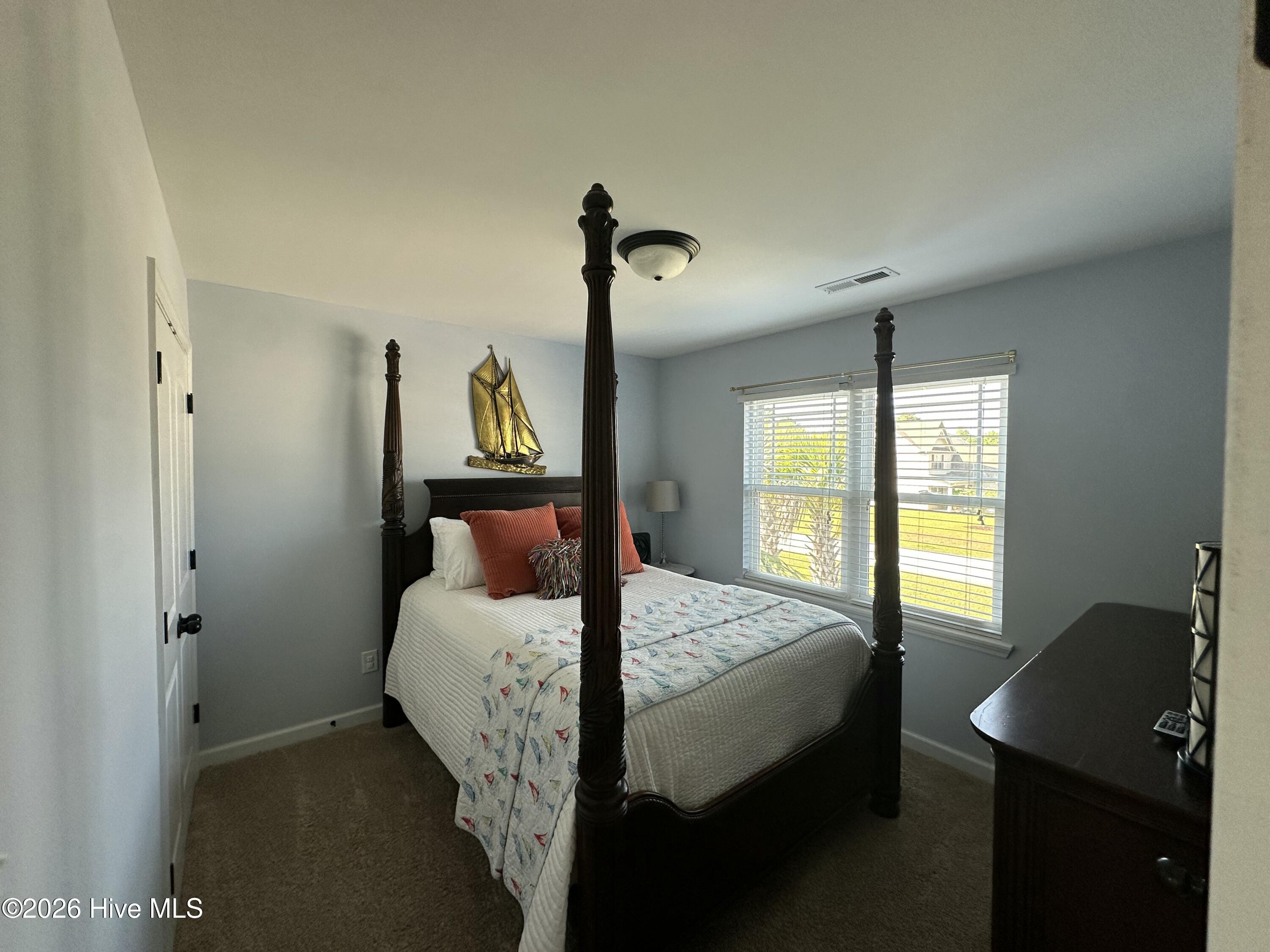 100559159 | Photo 24