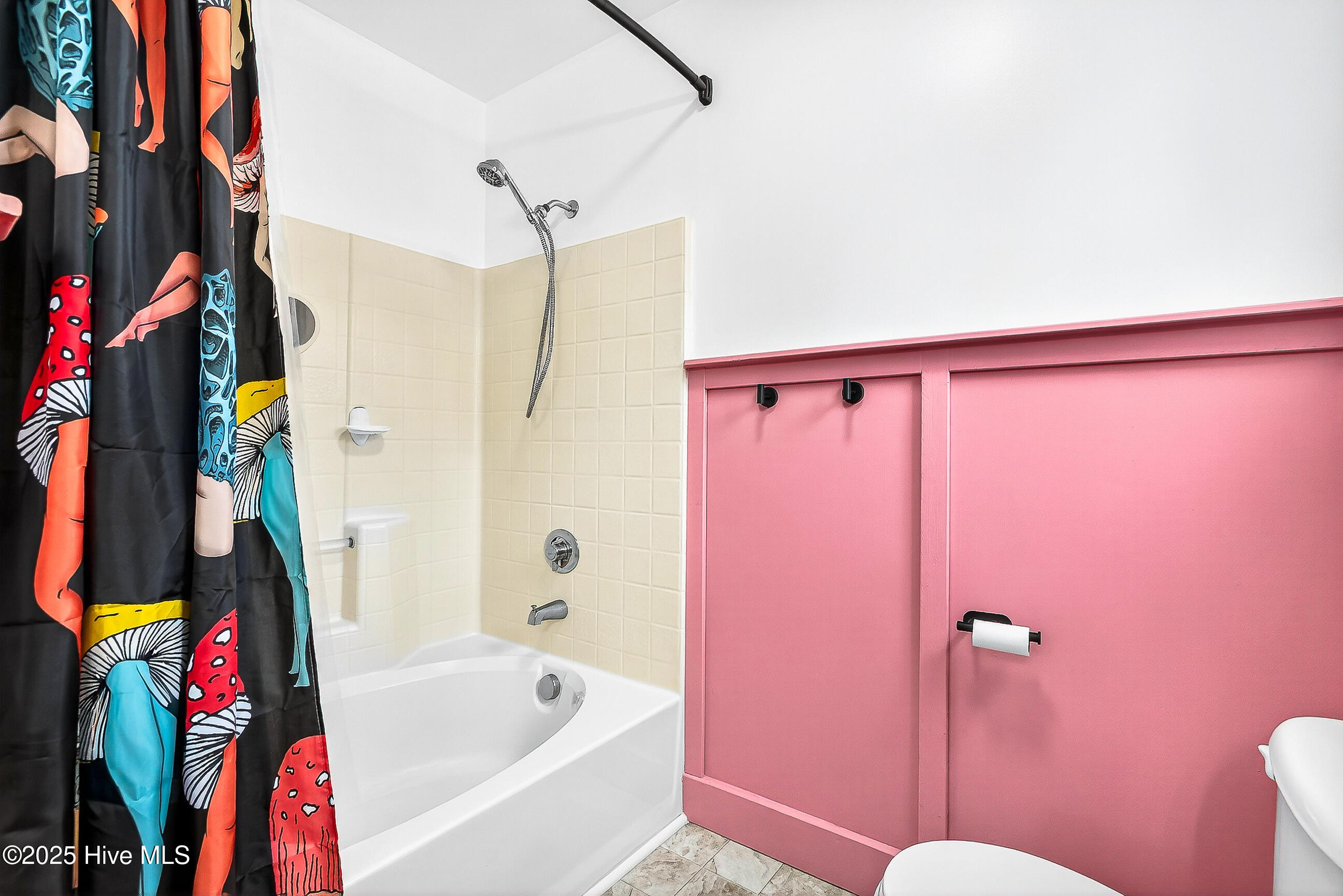 100538786 | Photo 16