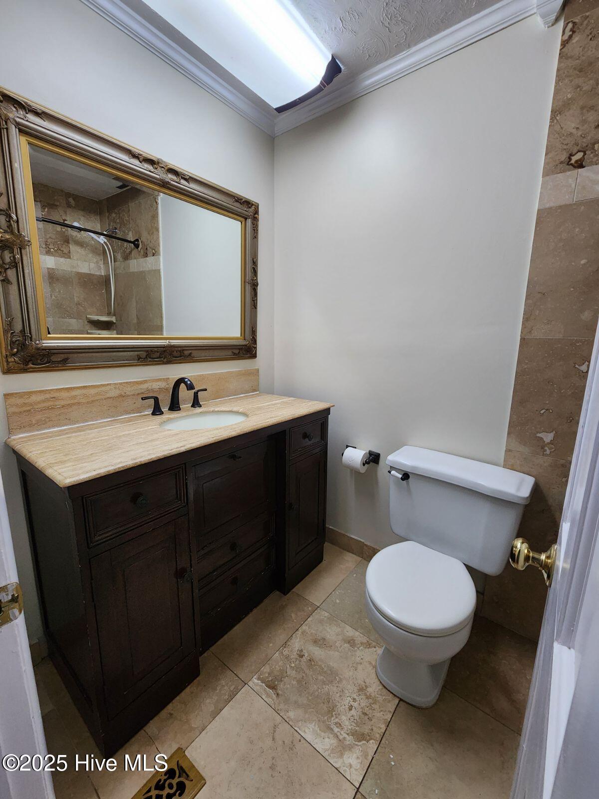 100523459 | Photo 15