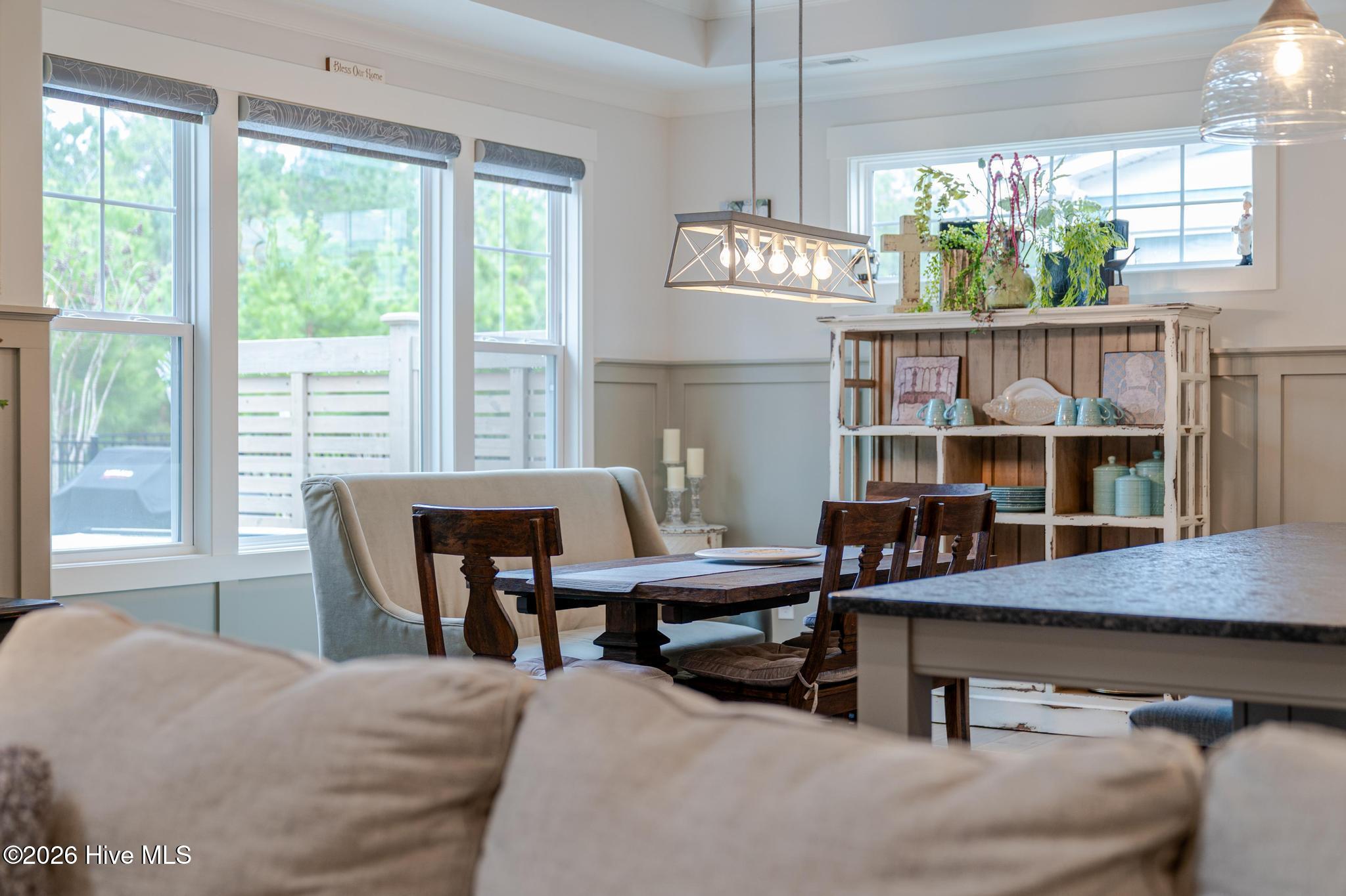 100561438 | Photo 20