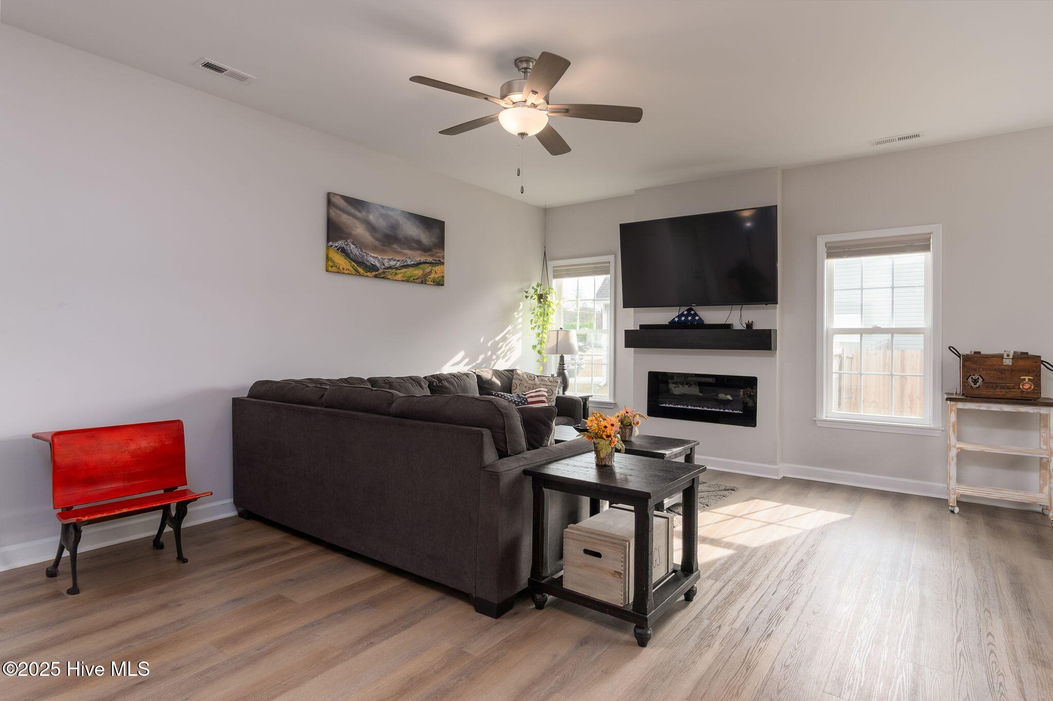 Homes for sale in Jacksonville, NC | 305 Gate Stone Ln, Jacksonville, NC 28540 | MLS# 100543610