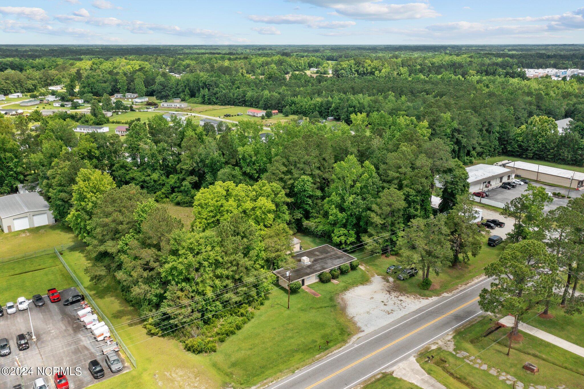 100517313 | Photo 51