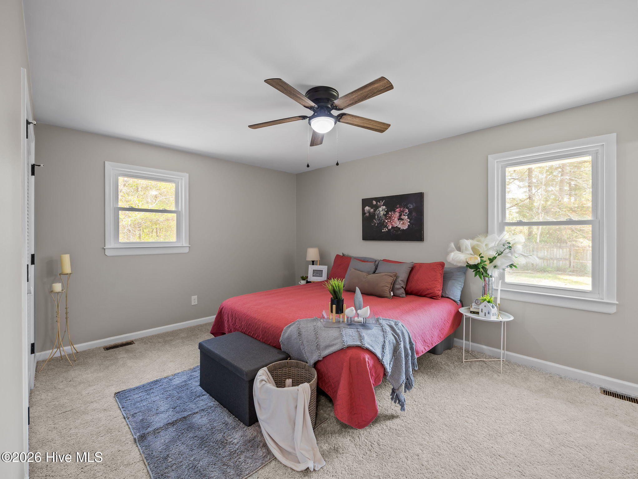 100562789 | Photo 29