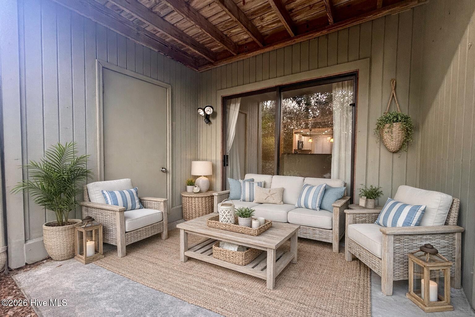 100548207 | Photo 19