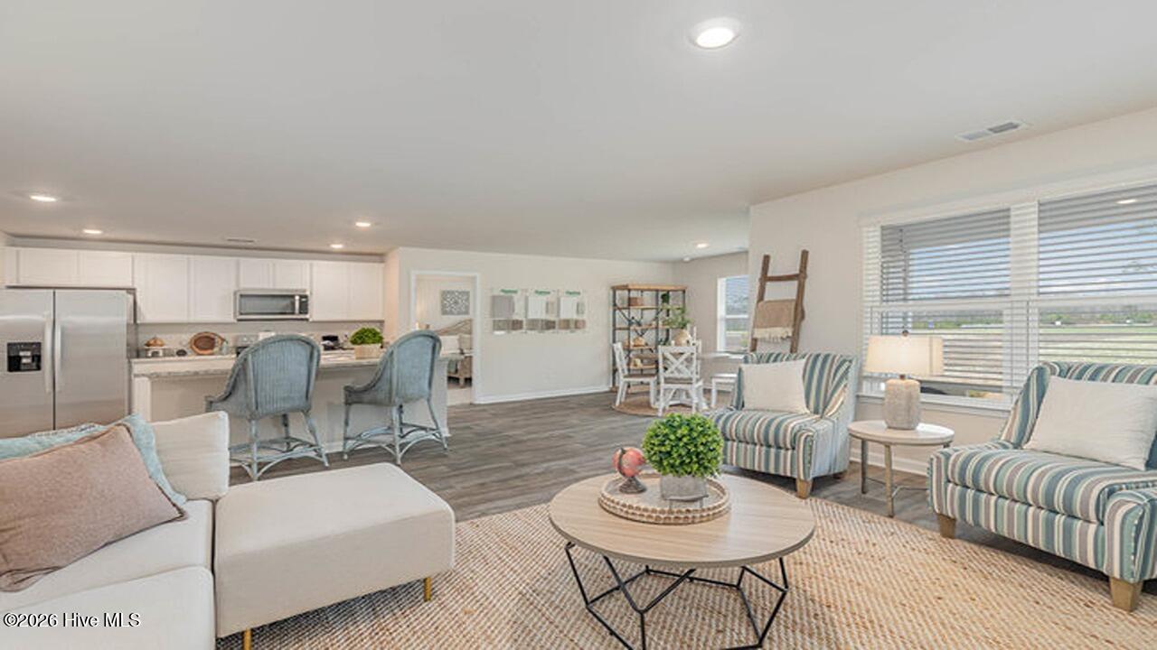 100557348 | Photo 13