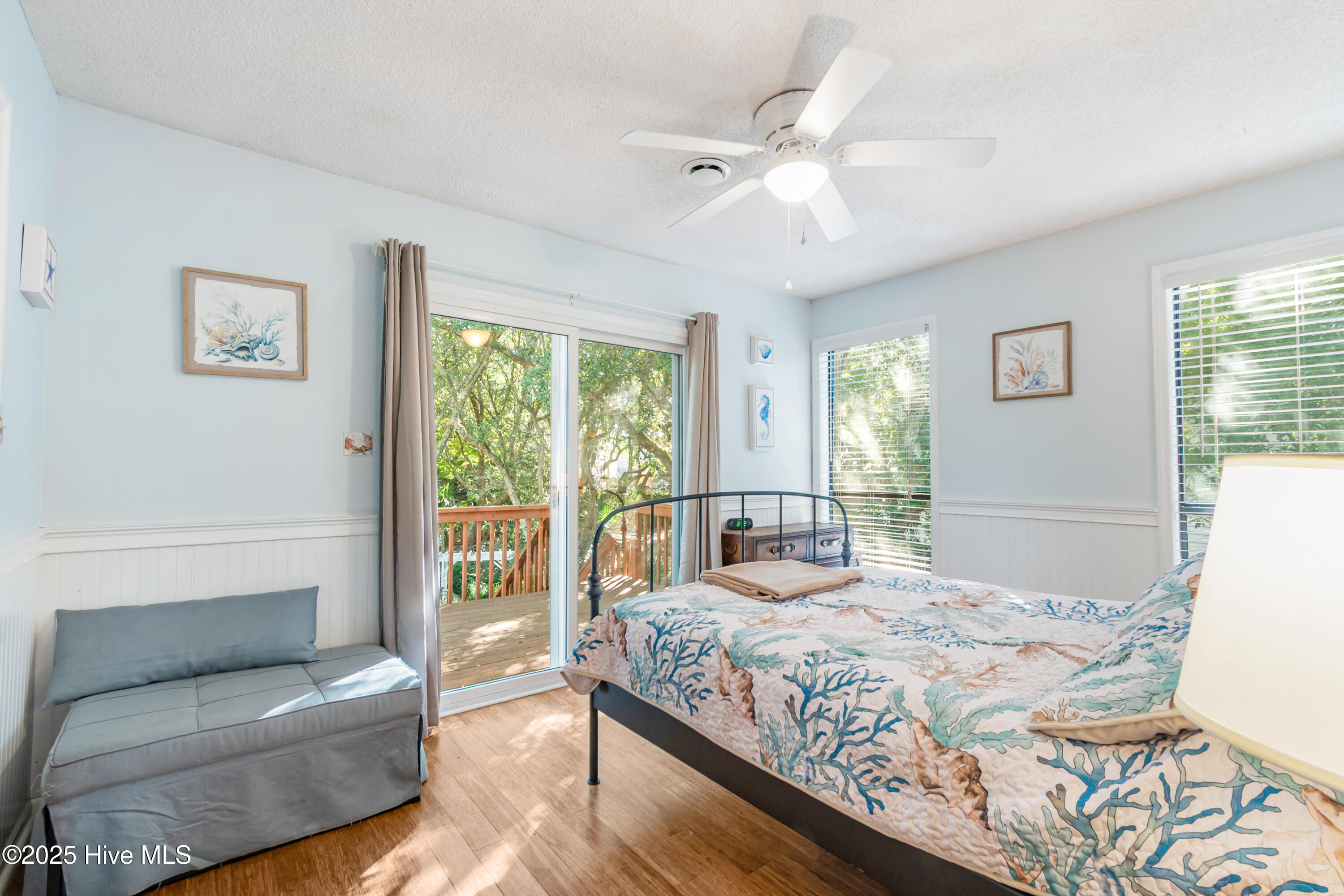 100539702 | Photo 11