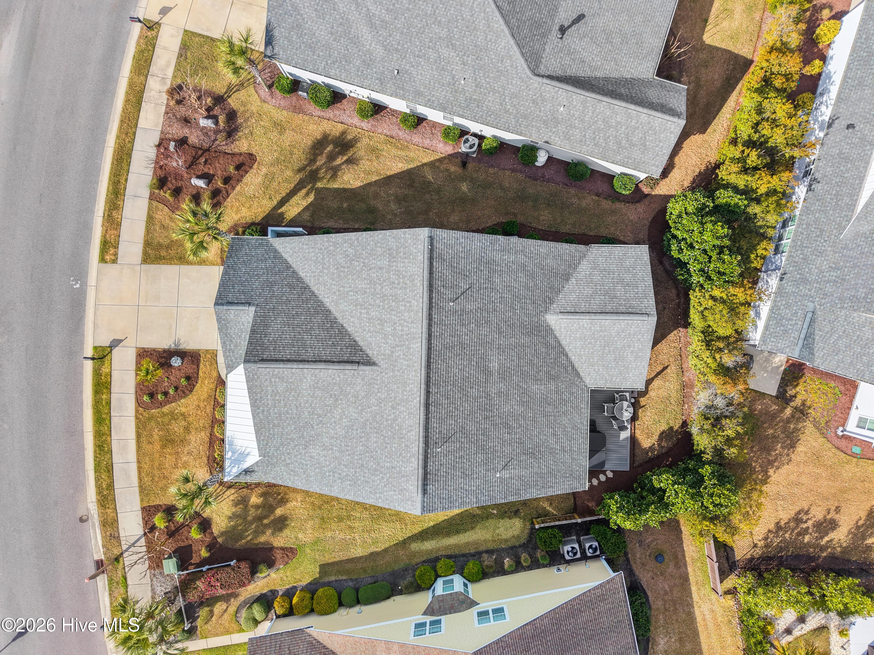 100561282 | Photo 61