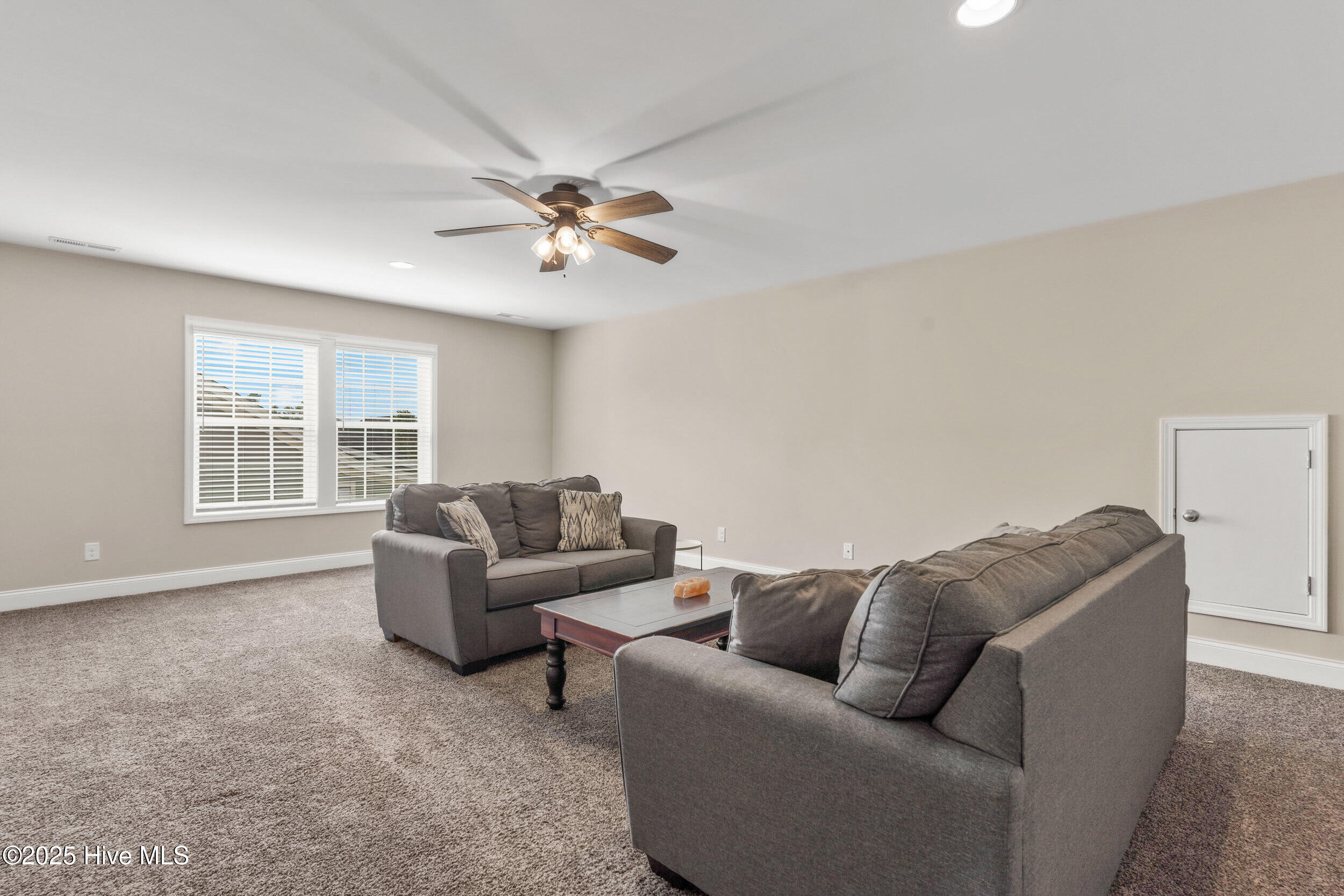 100513907 | Photo 27