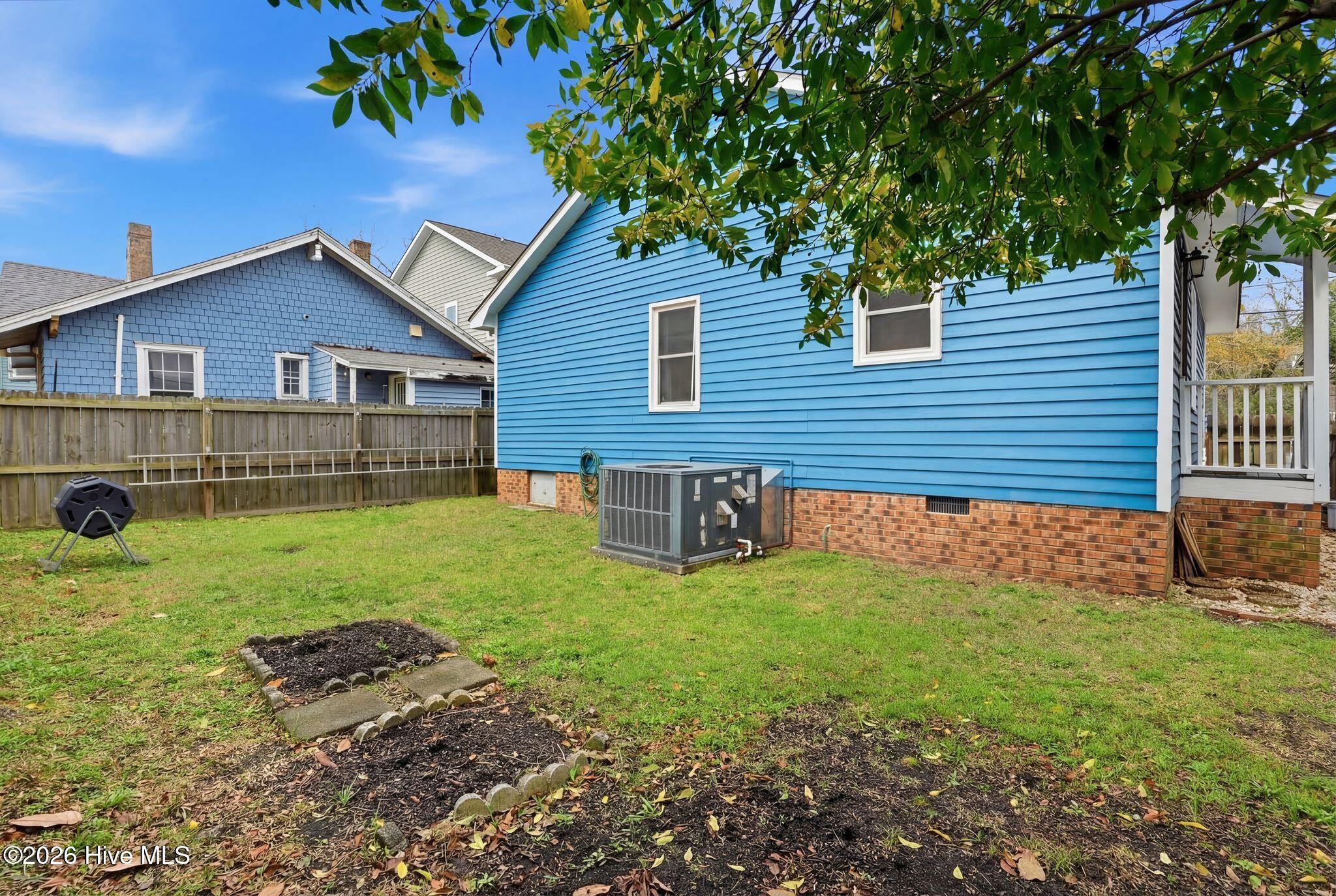 100559887 | Photo 36