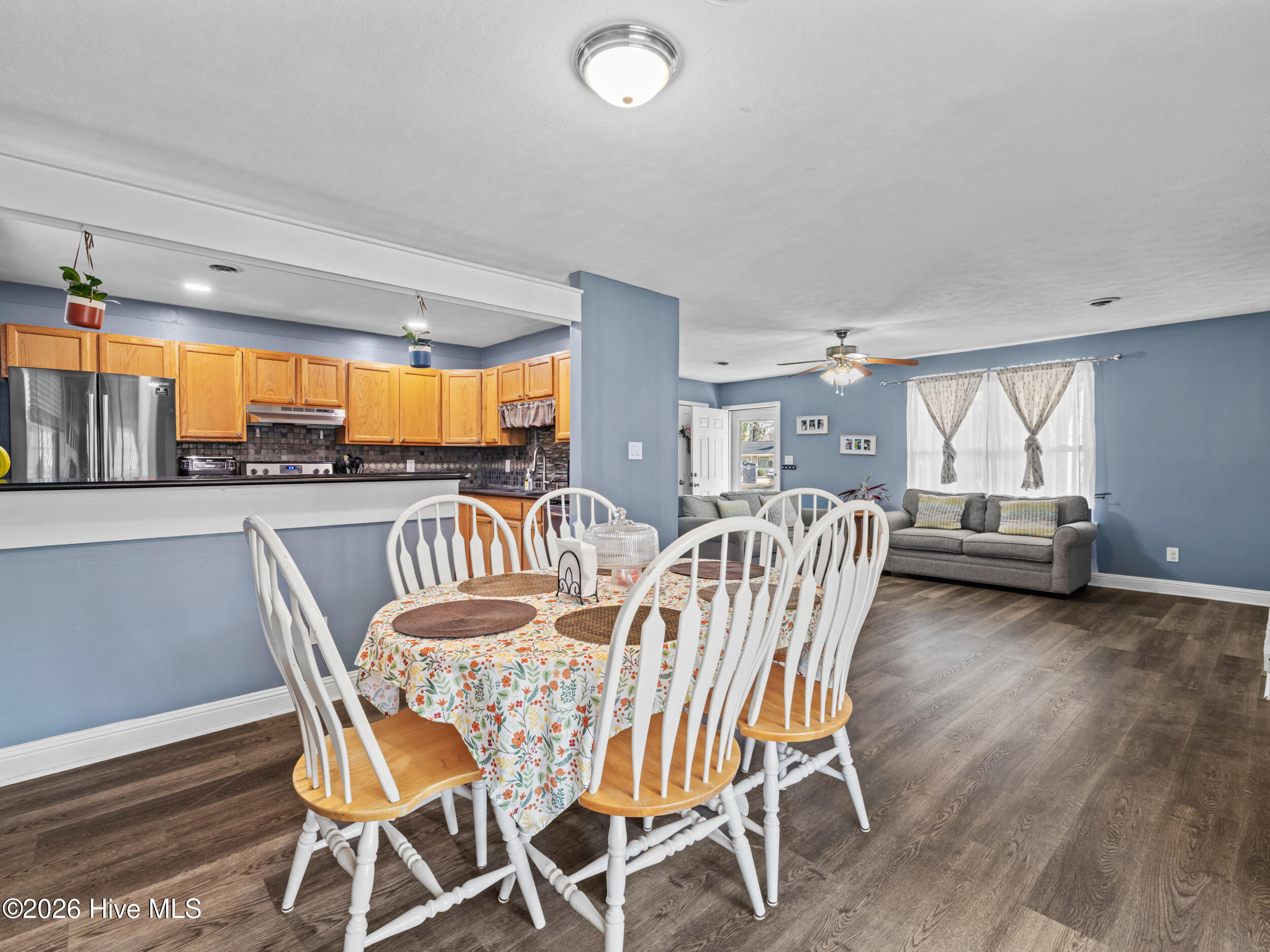 100550841 | Photo 10