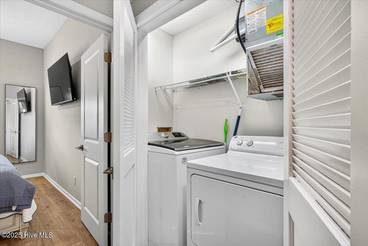 100530607 | Photo 15