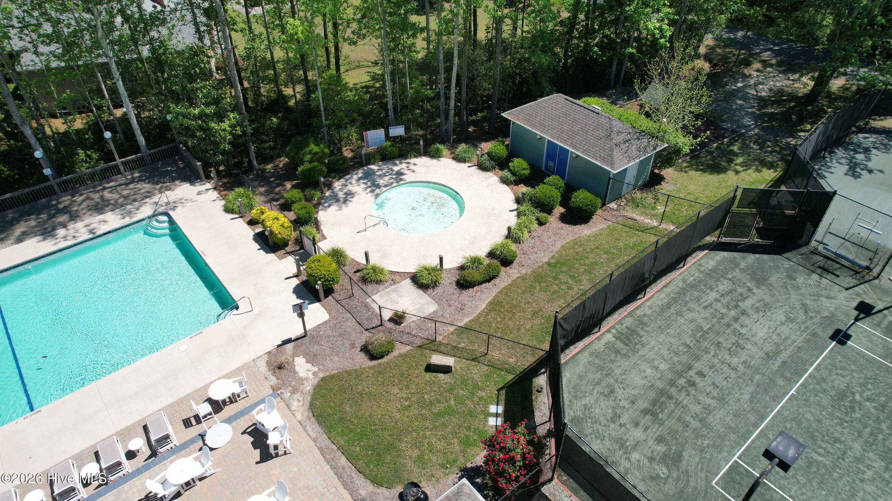 100568961 | Photo 73