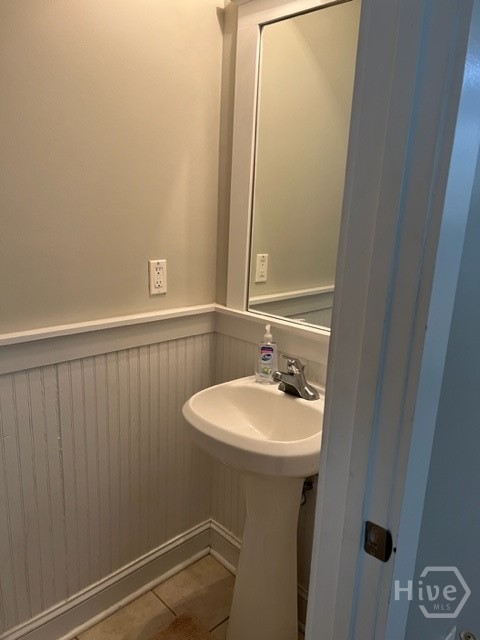 Photo 3 of Condo for sale at 1035 Barnett Shls Rd #458, Athens, GA 30605 | MLS# CL366966 | Listing updated on 2026-10-23