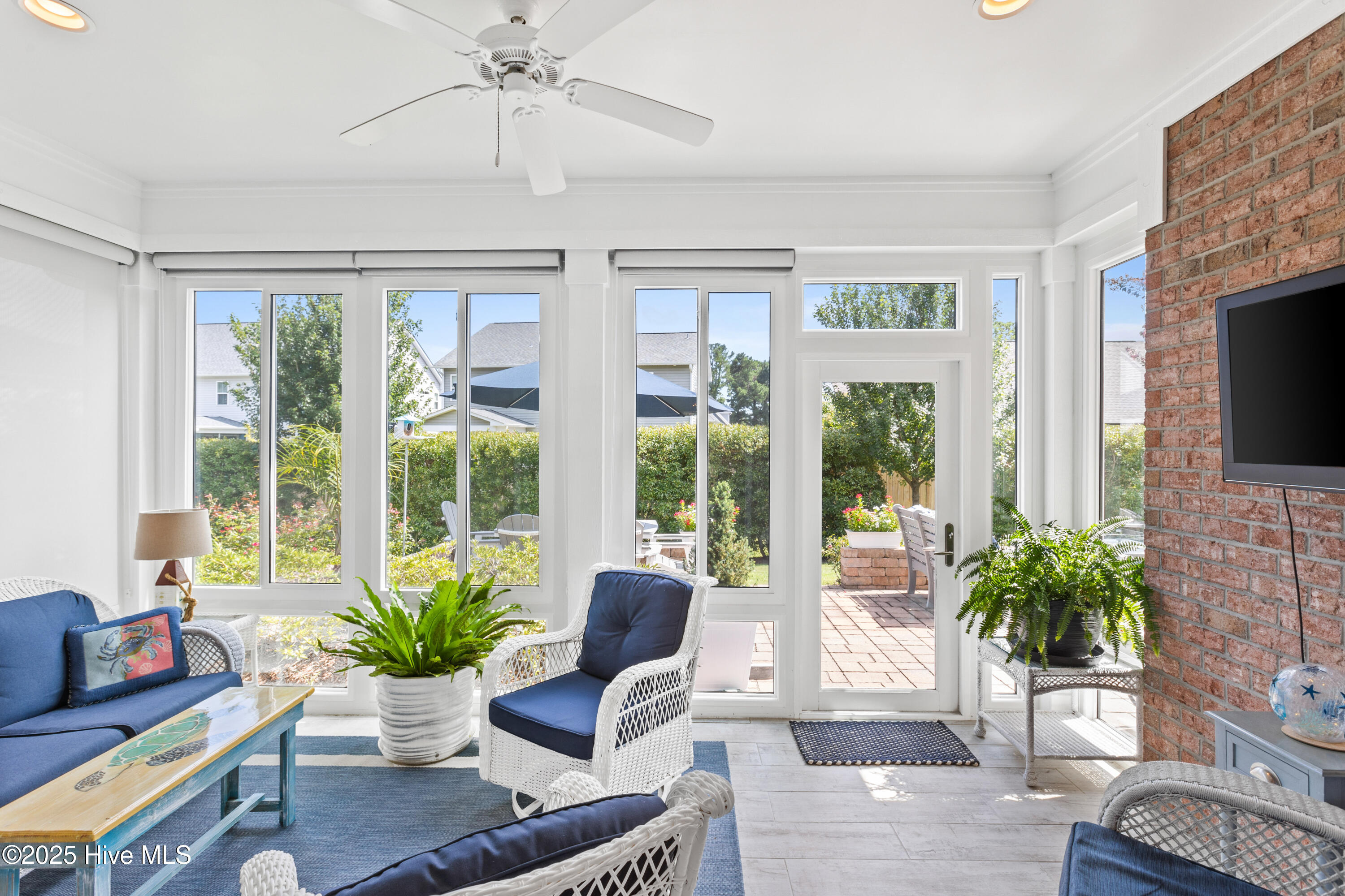 100559107 | Photo 22