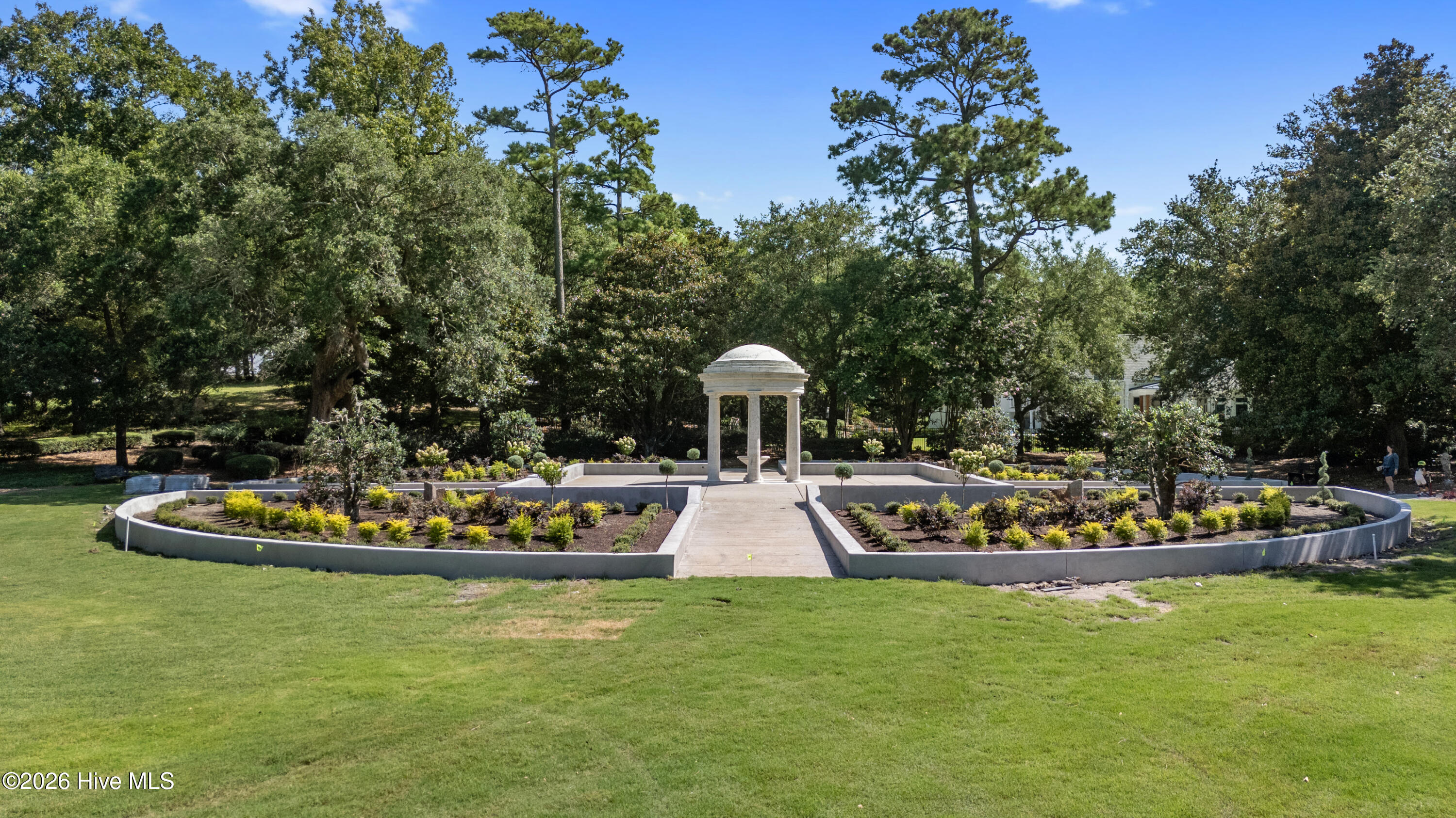 100552064 | Photo 43