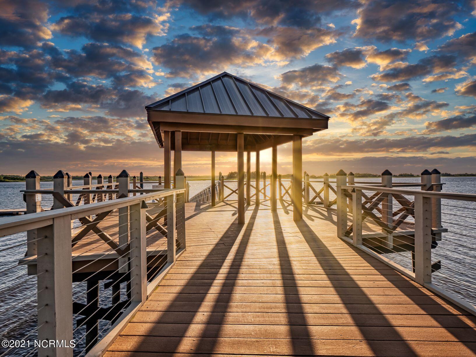 P4811476-HDR sunset pier
