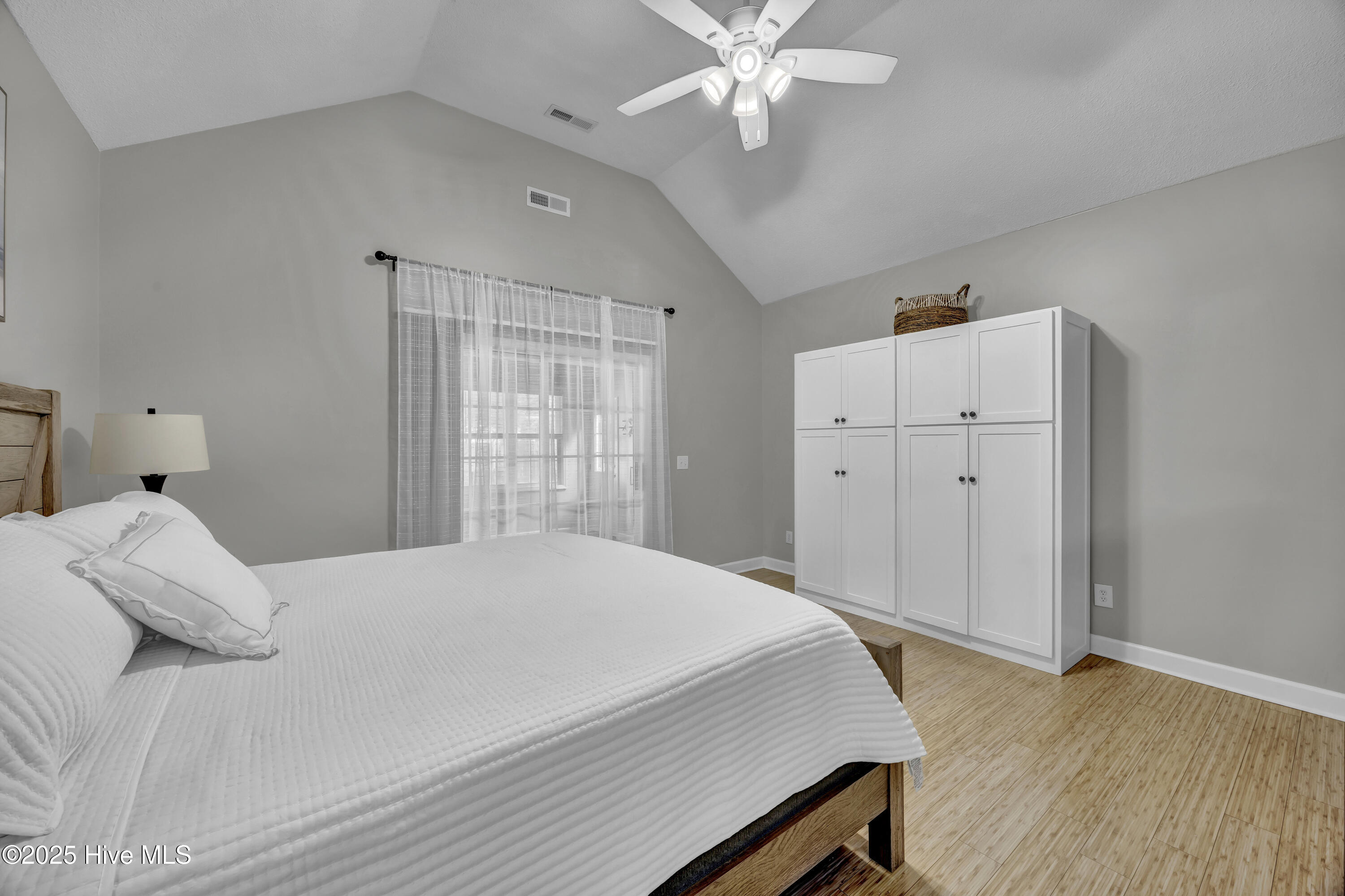 1622 Bent Ridge Place SW, Ocean Isle Beach, NC 28469 – photo 23: 027_img_4383_937