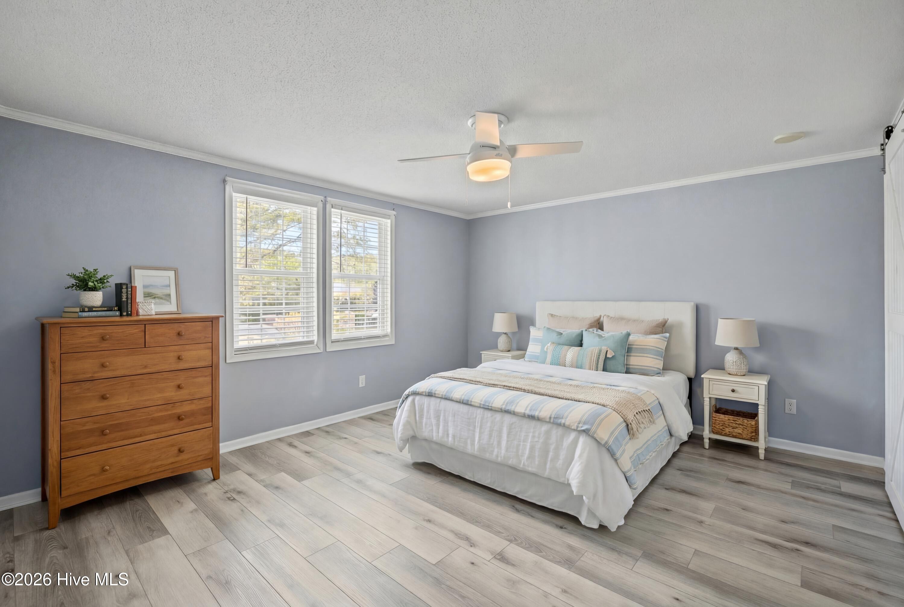 100564707 | Photo 24