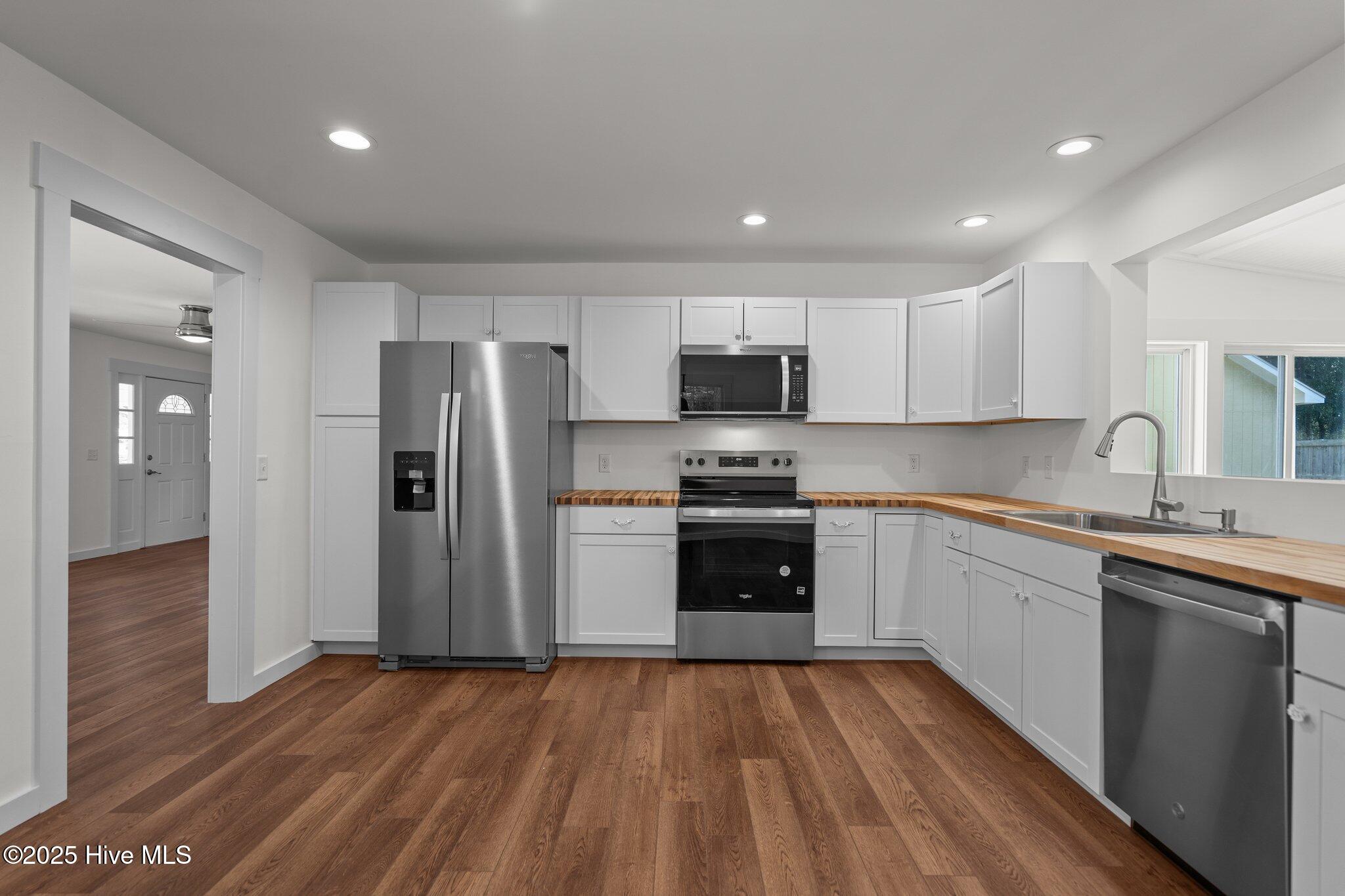 108 NW 29th Street, Oak Island, NC, 28465