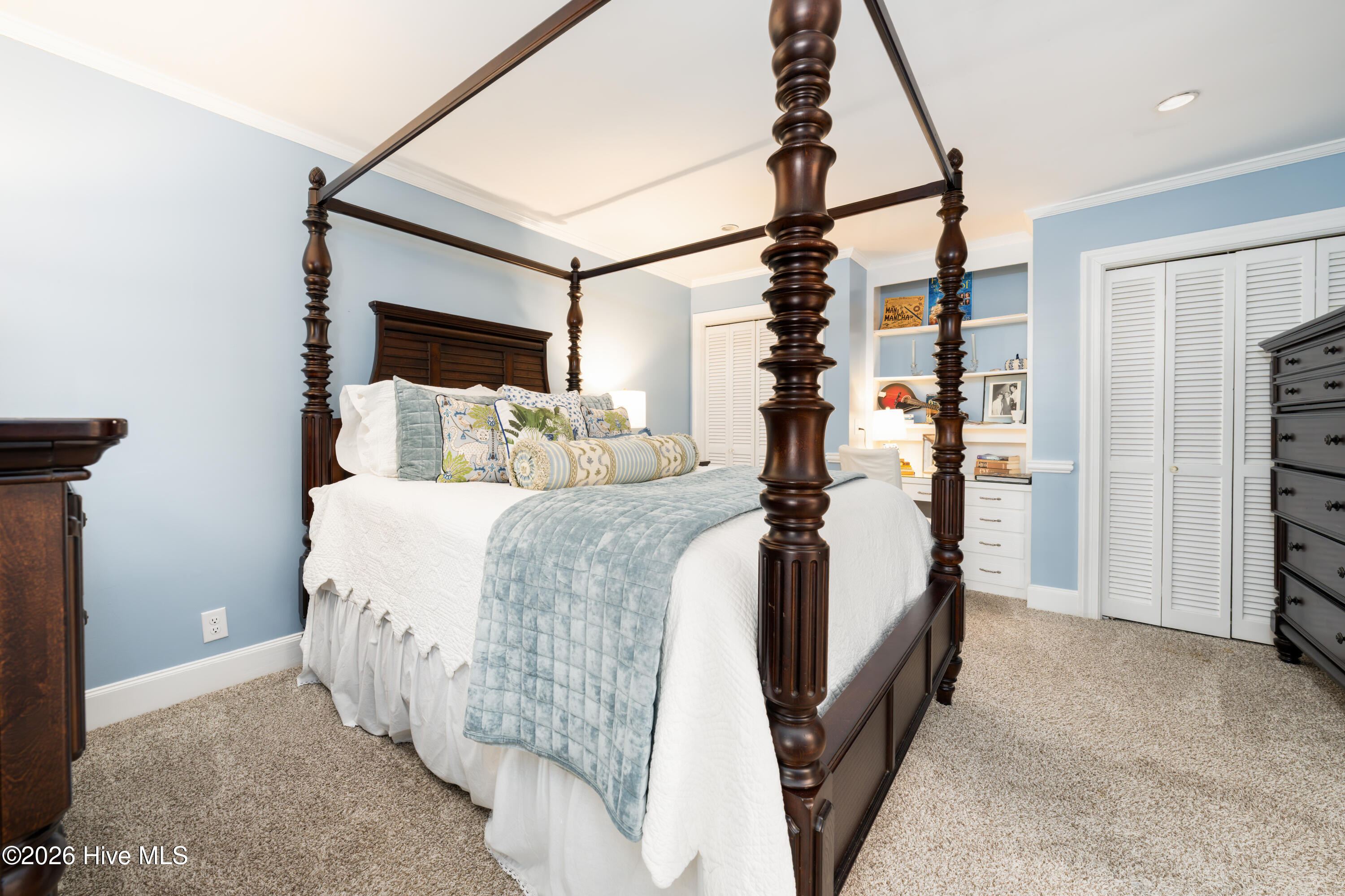 100565005 | Photo 46