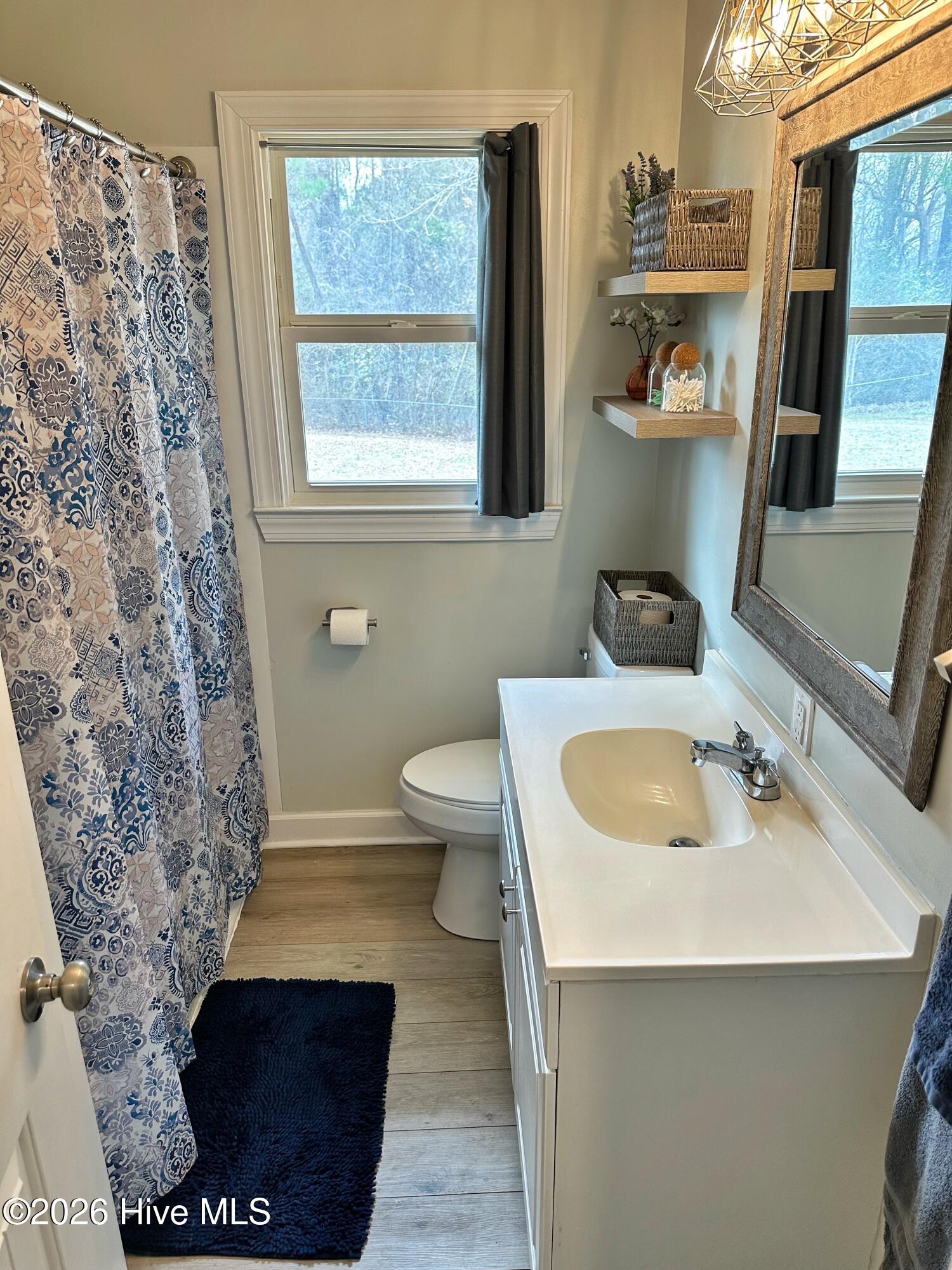 100559040 | Photo 19