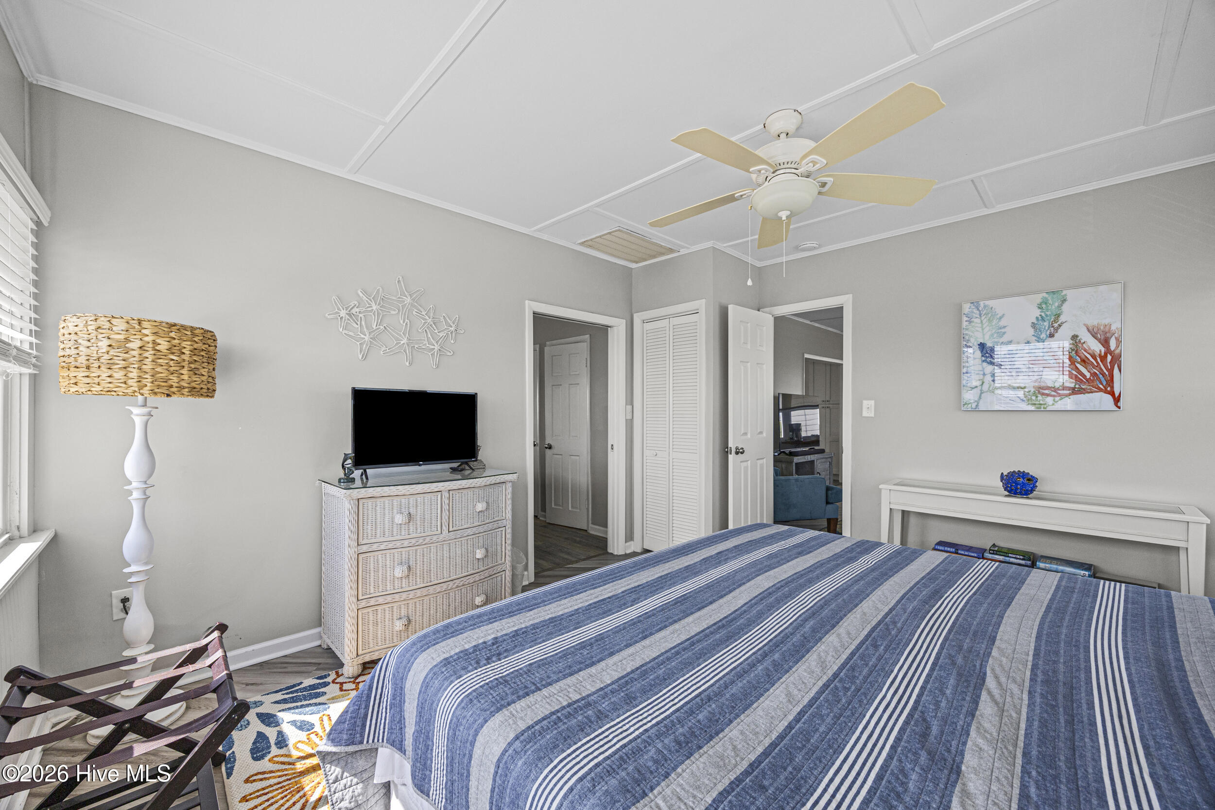 100568545 | Photo 22