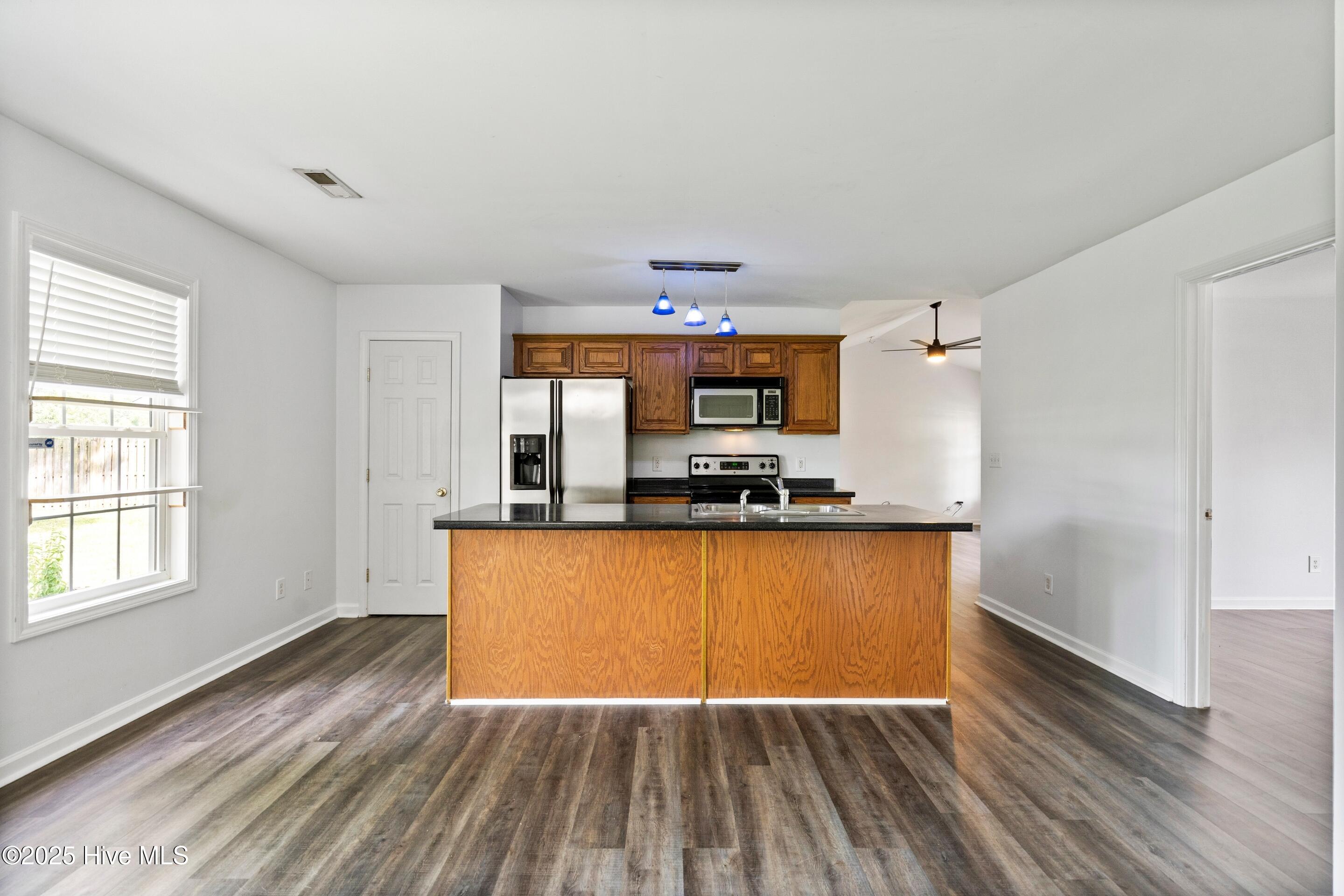 3127 Memory Lane, Castle Hayne, NC 28429 – photo 15: dining room