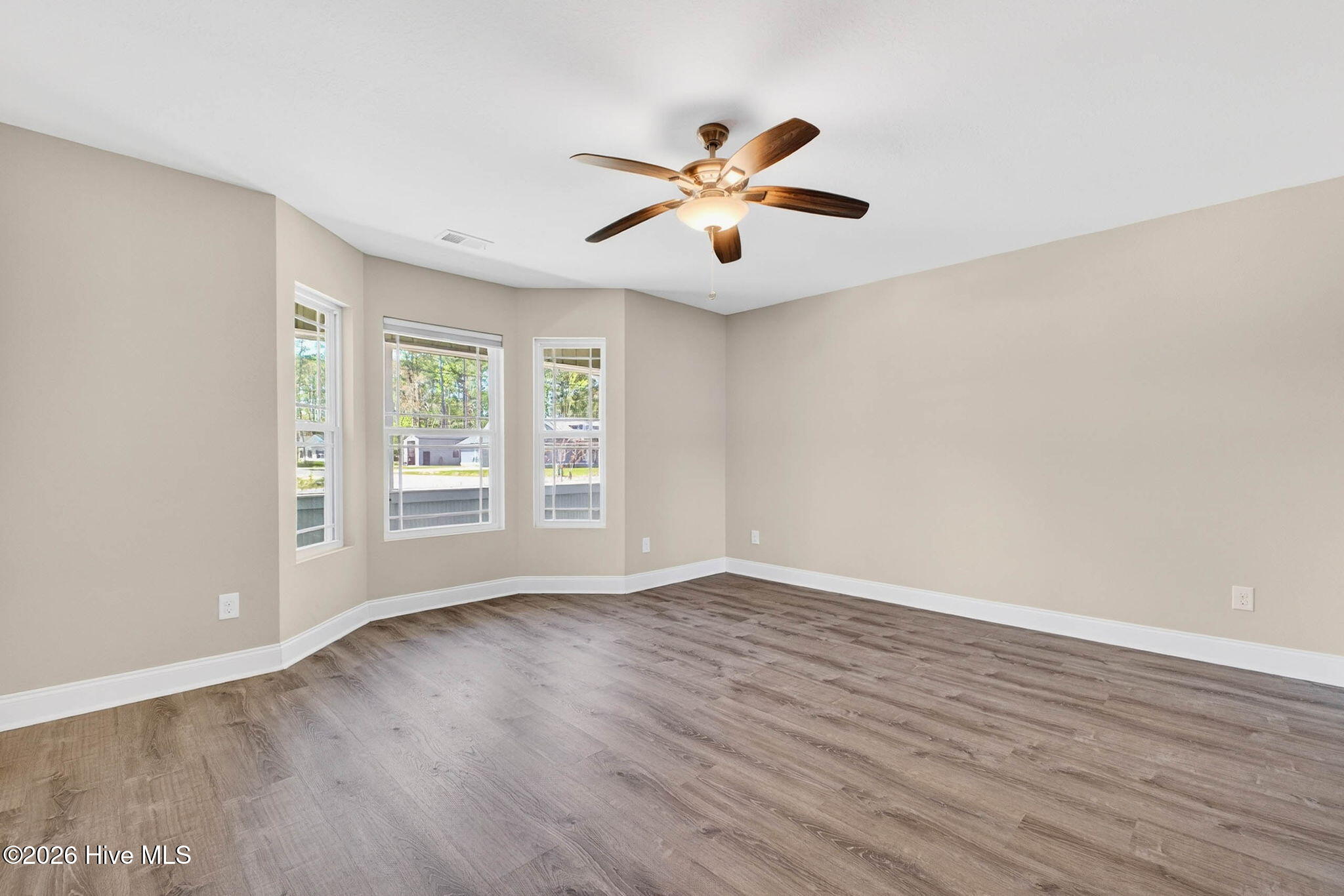 100564948 | Photo 39