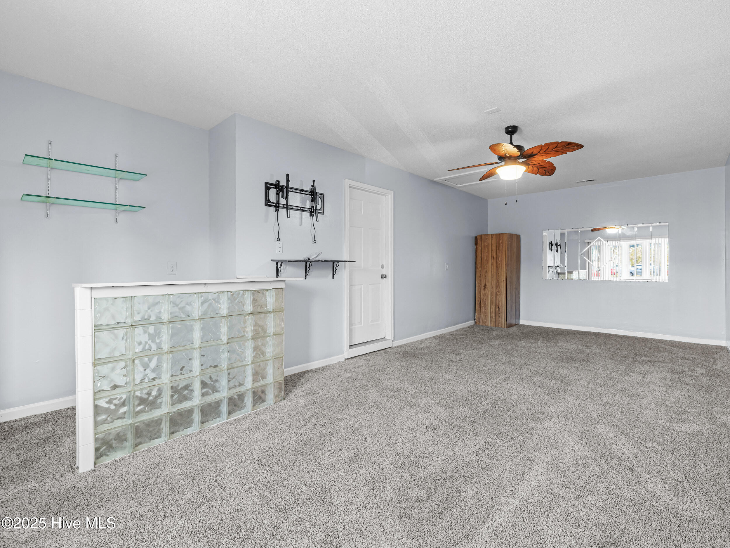 100543442 | Photo 17