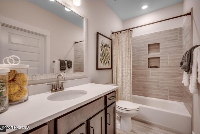 67 Lilaput Circle, Wilmington, NC 28411 – photo 17: Bedroom 2 Bathroom