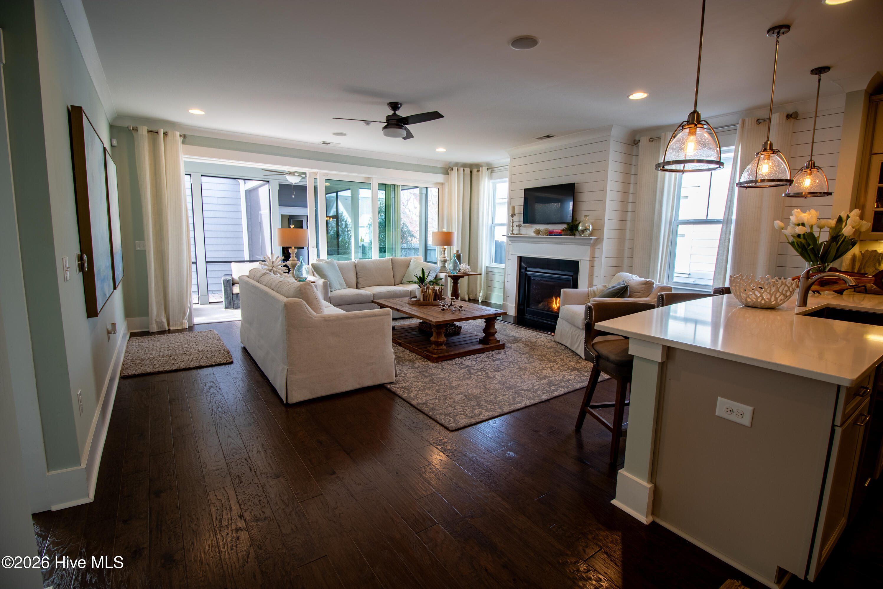 100552497 | Photo 18