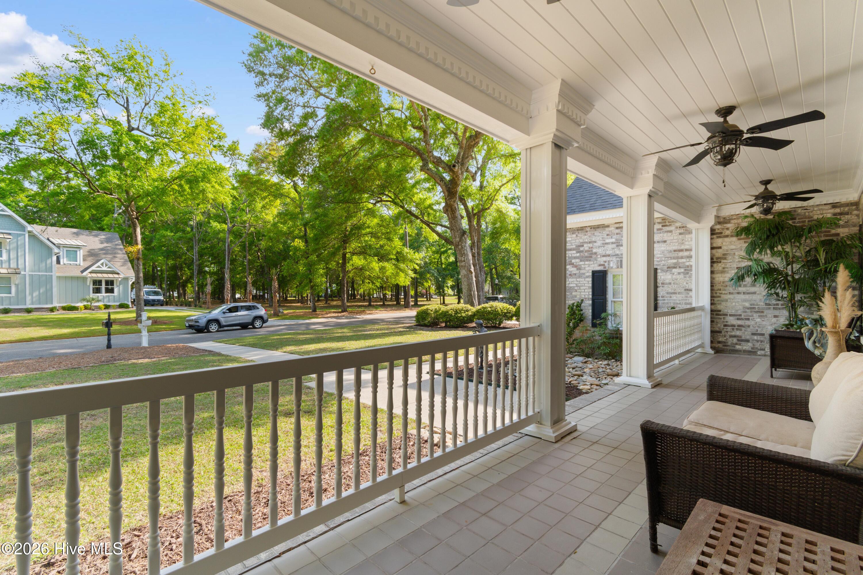 100569260 | Photo 43