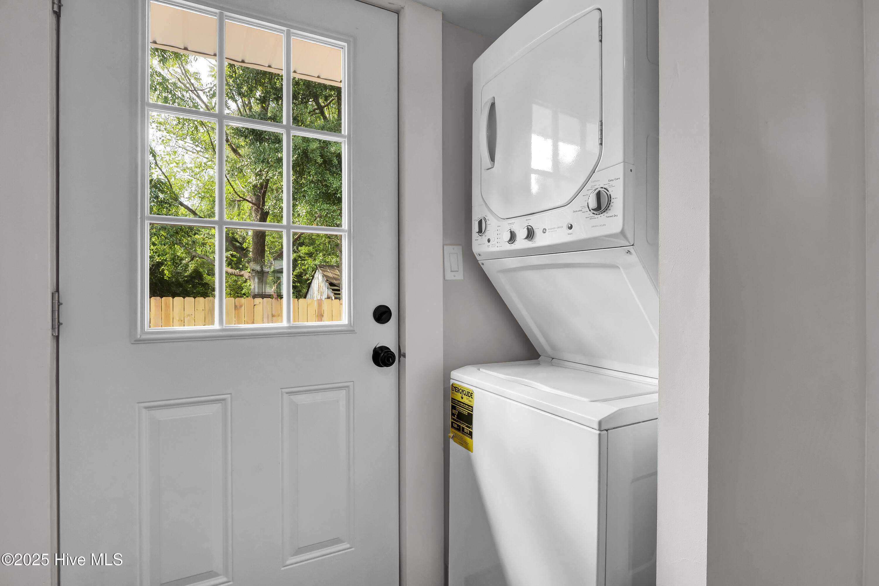 100556721 | Photo 13