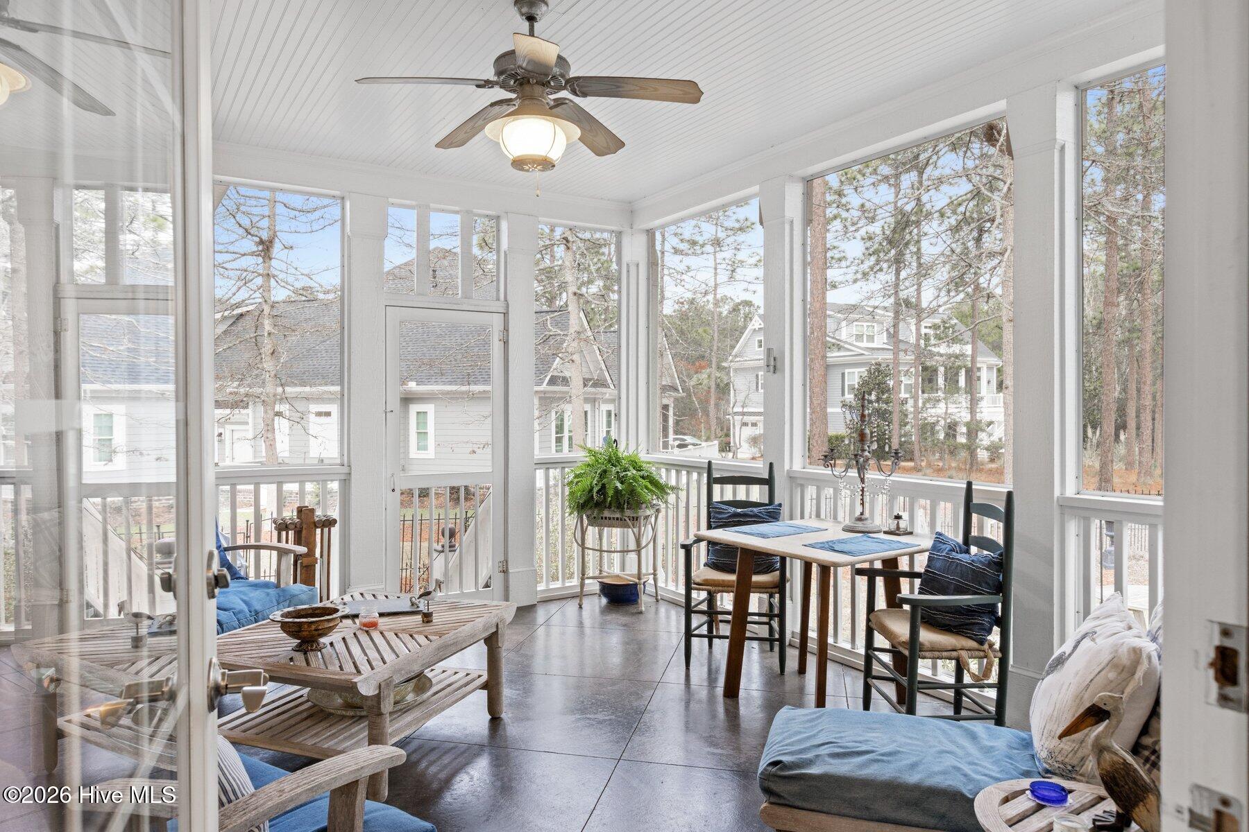 100559574 | Photo 28