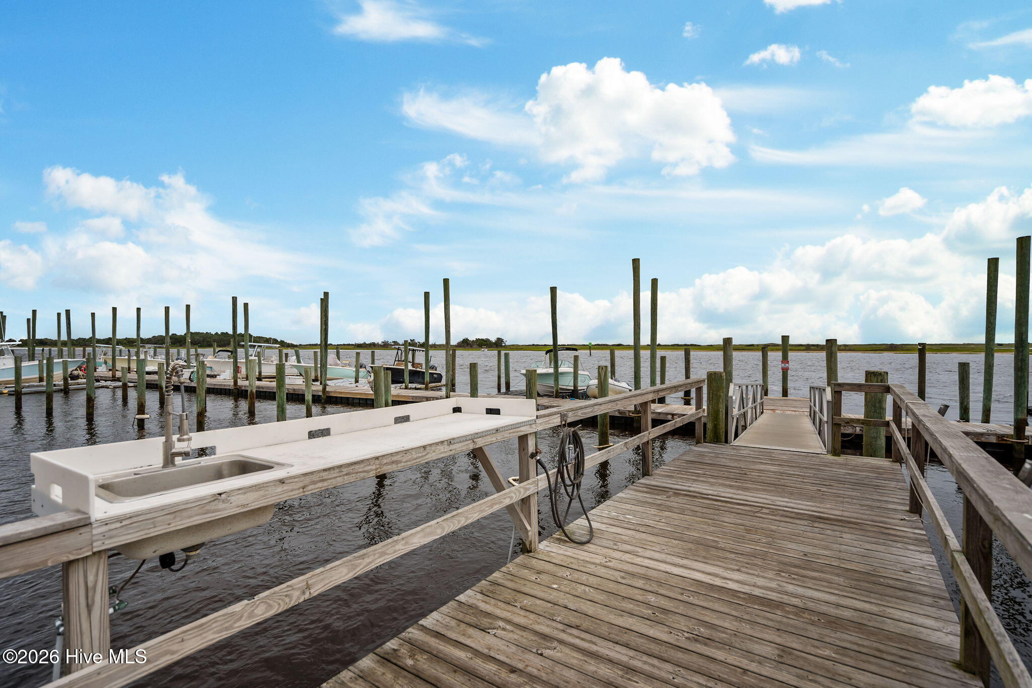 100569550 | Photo 65