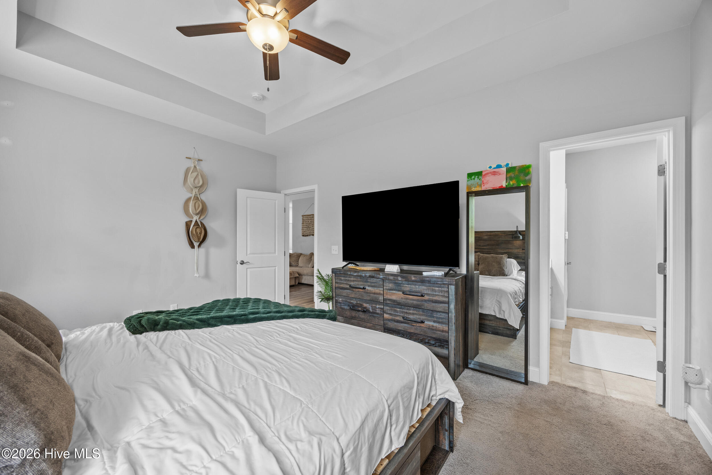 100565874 | Photo 12