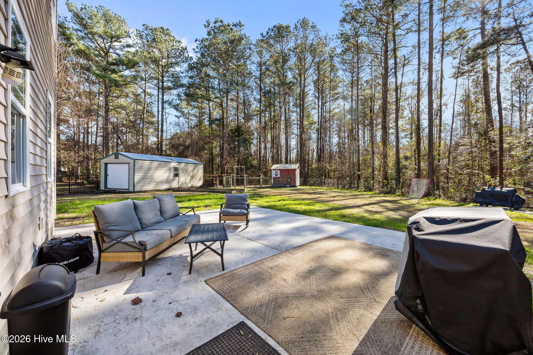 100550598 | Photo 35