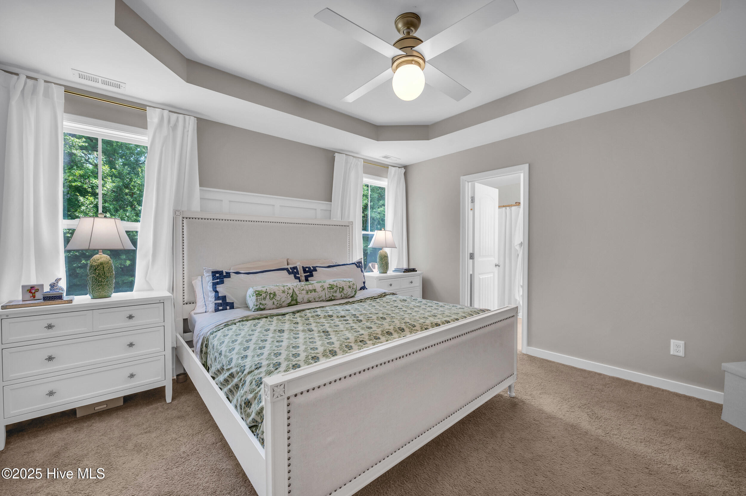 100516387 | Photo 12