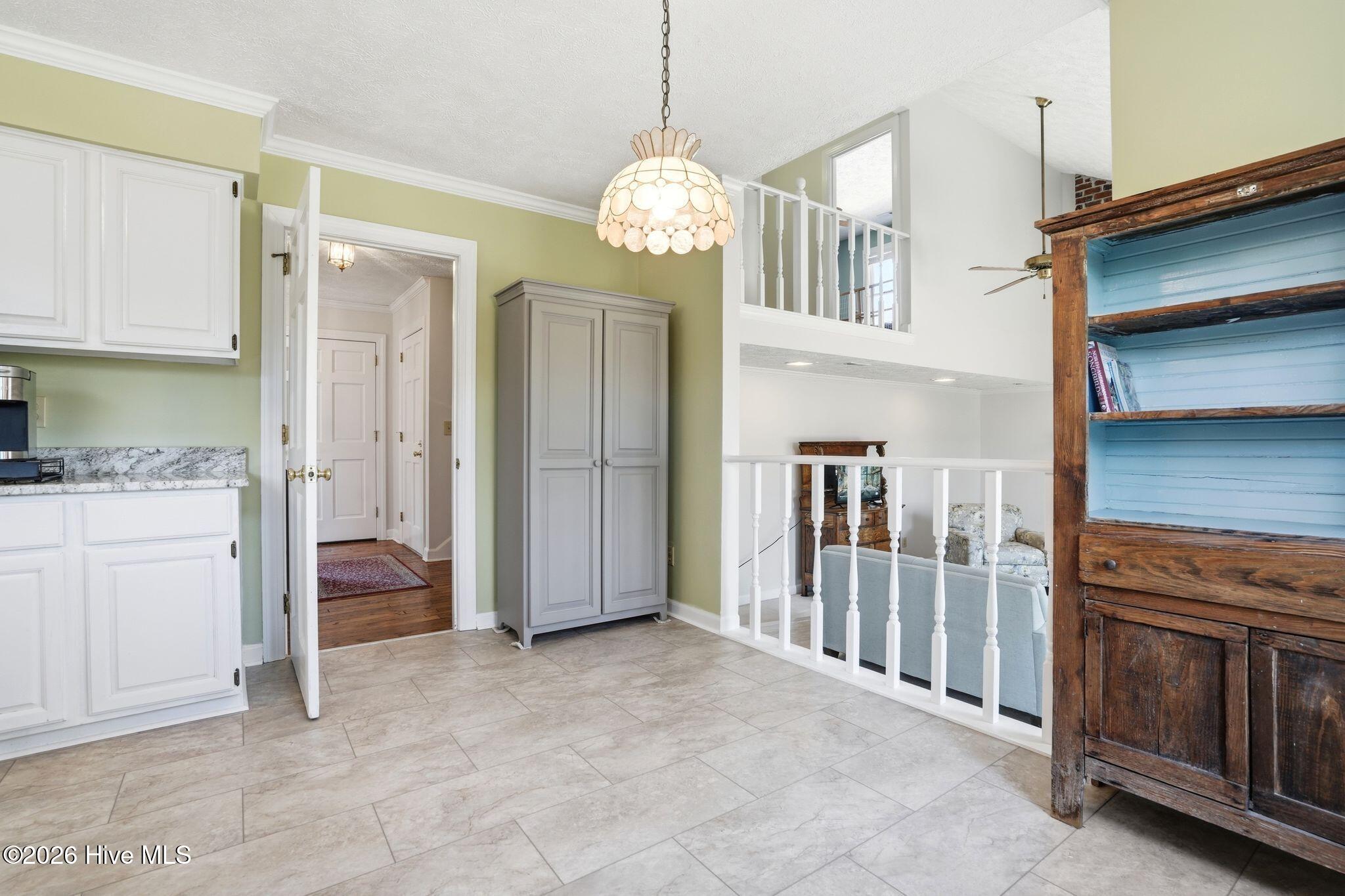 100556511 | Photo 23