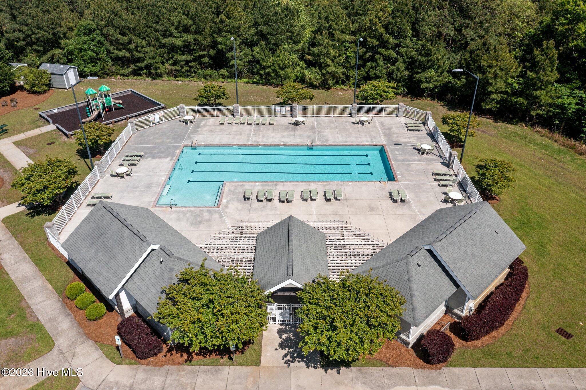 100556667 | Photo 62