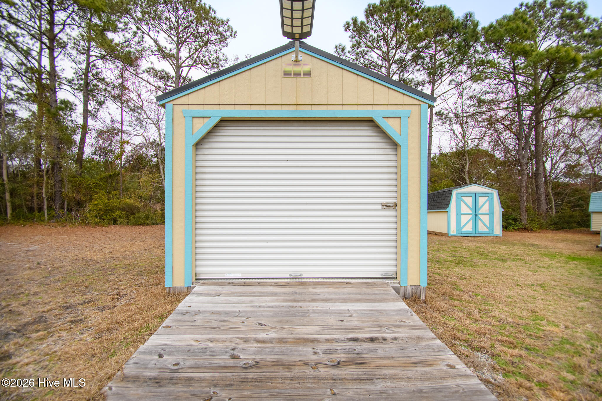 100558747 | Photo 42