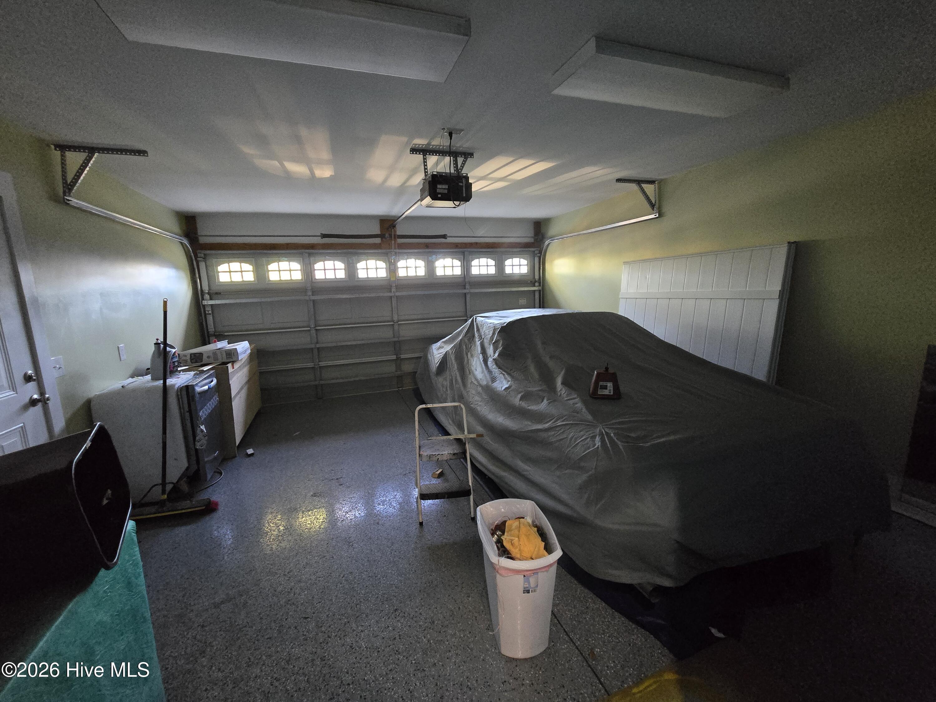 100565502 | Photo 23