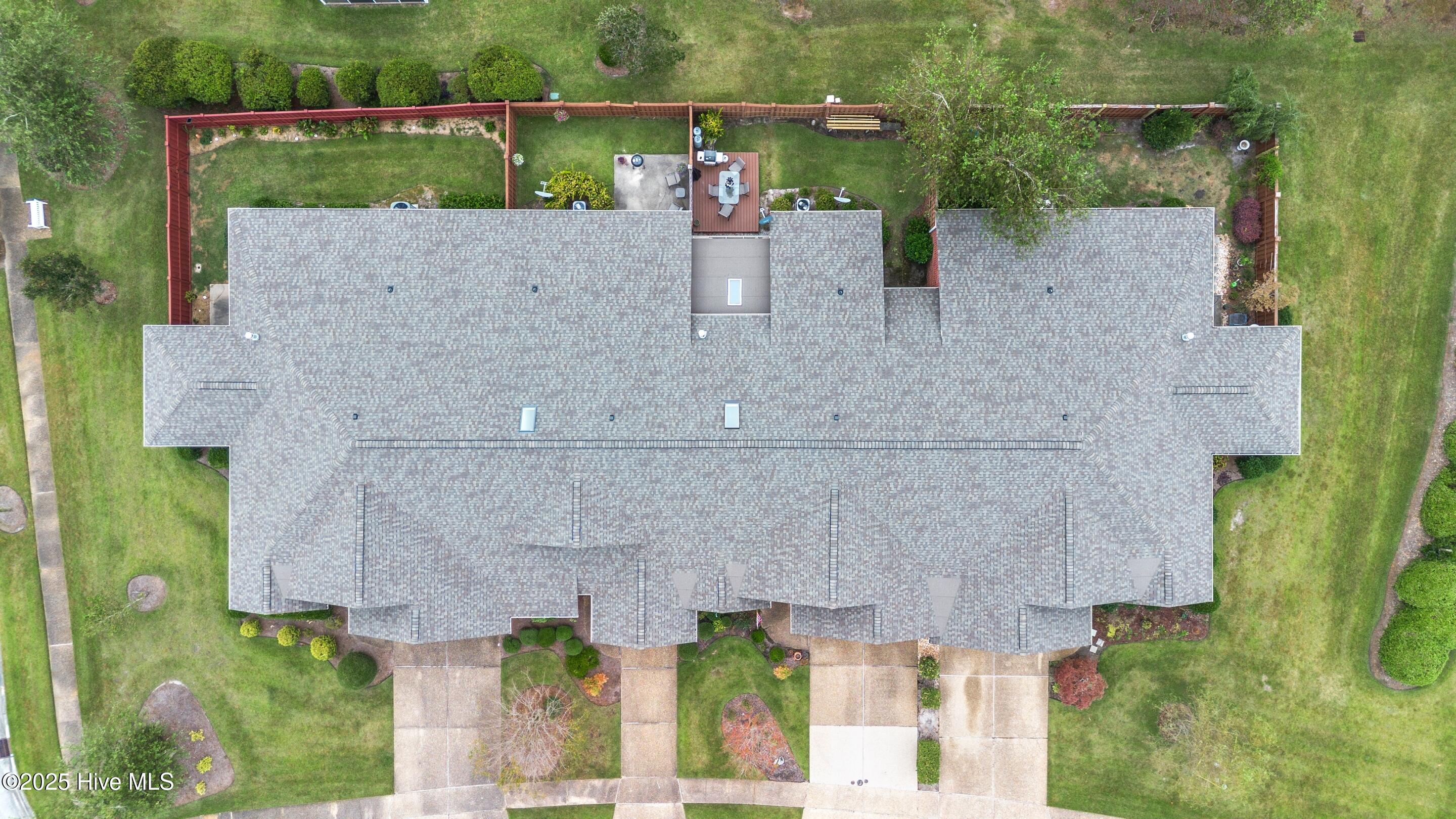 100532046 | Photo 54