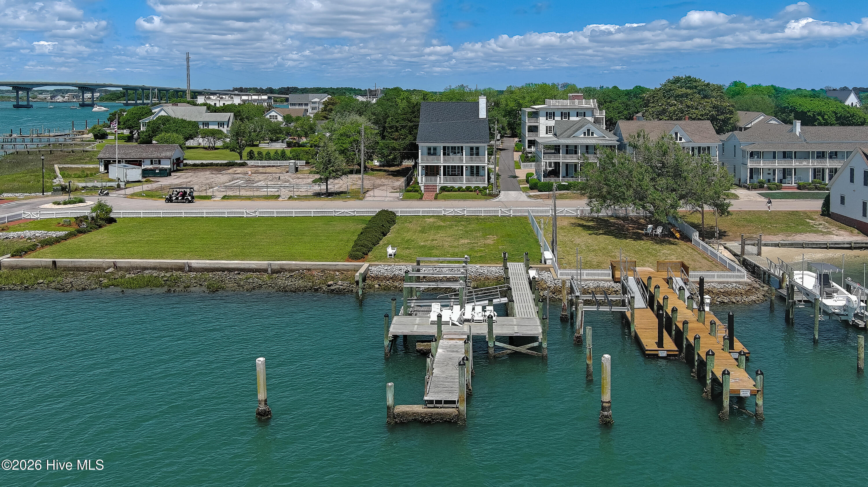 102 & 113 Front Street,Beaufort