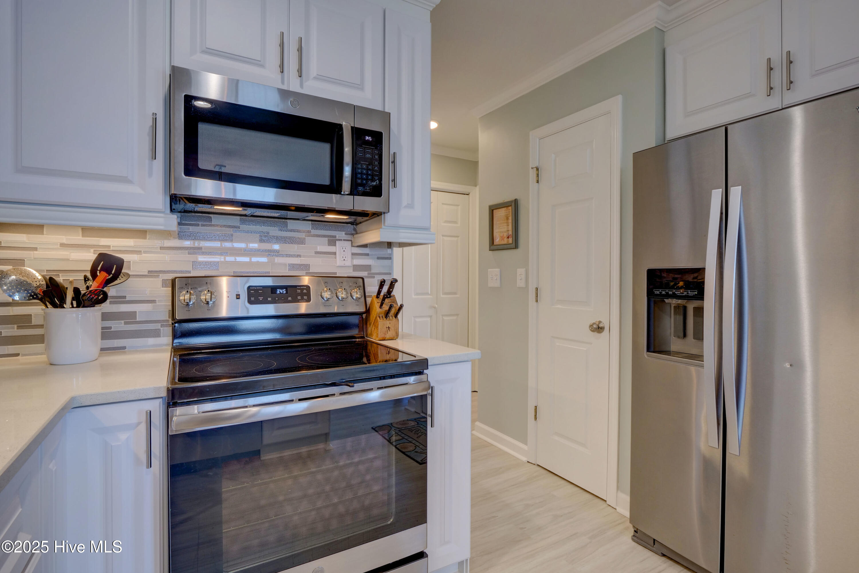 100521295 | Photo 14